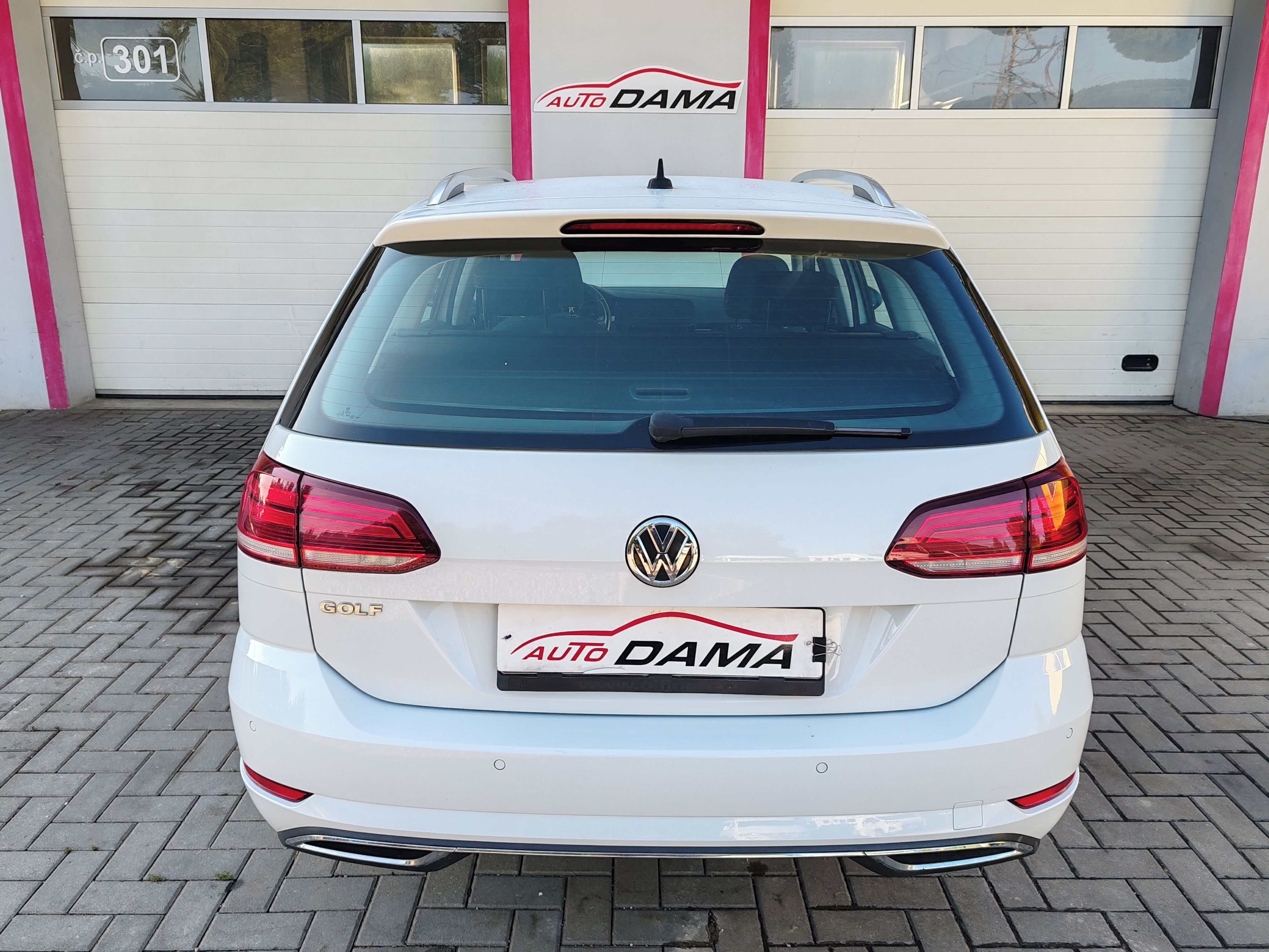 Volkswagen Golf, 1.6TDI 85KW Highline 1.Maj.DPH - fotka 5