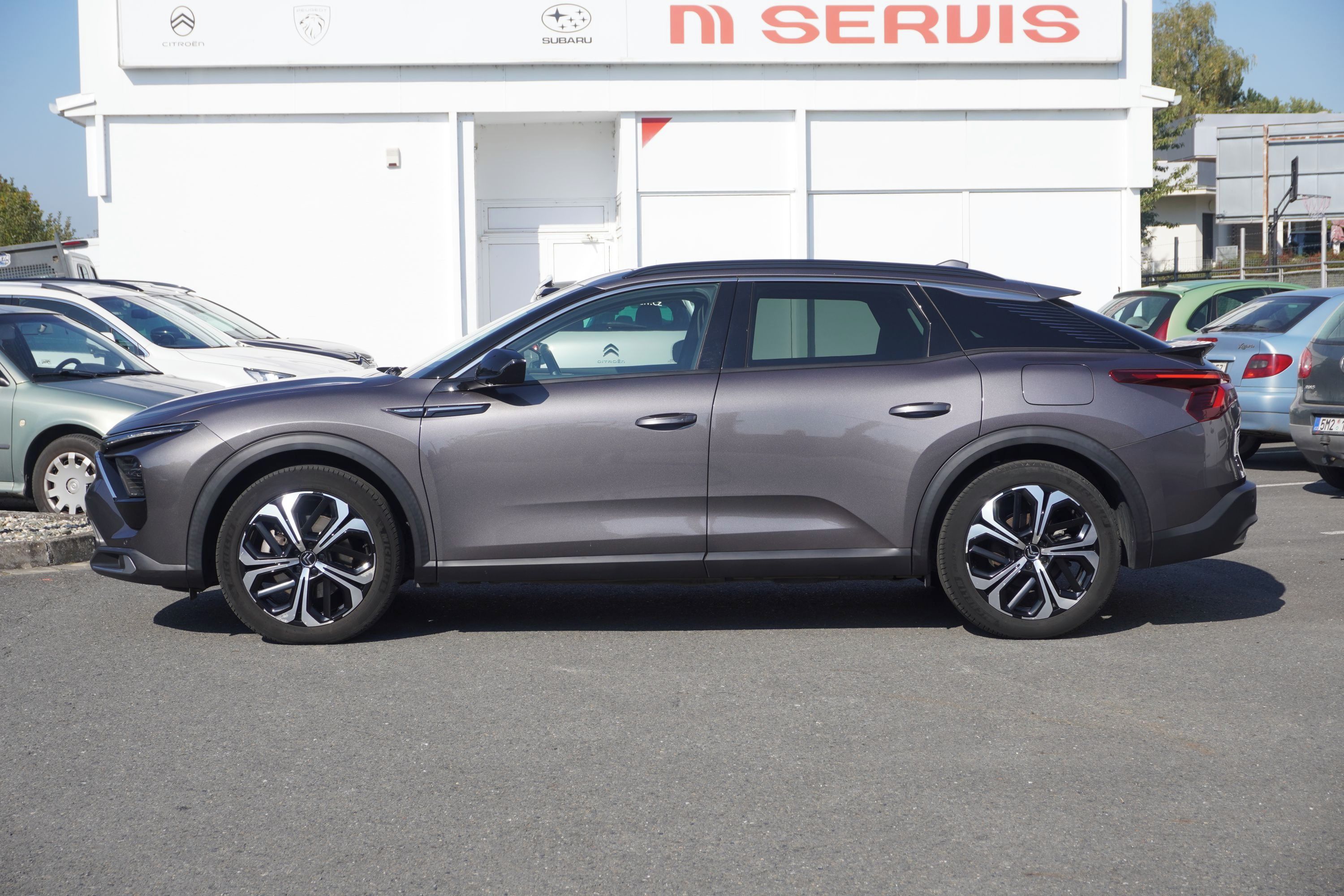 Citroën C5 X, 225 plug in Hybrid Shine Pack - fotka 2