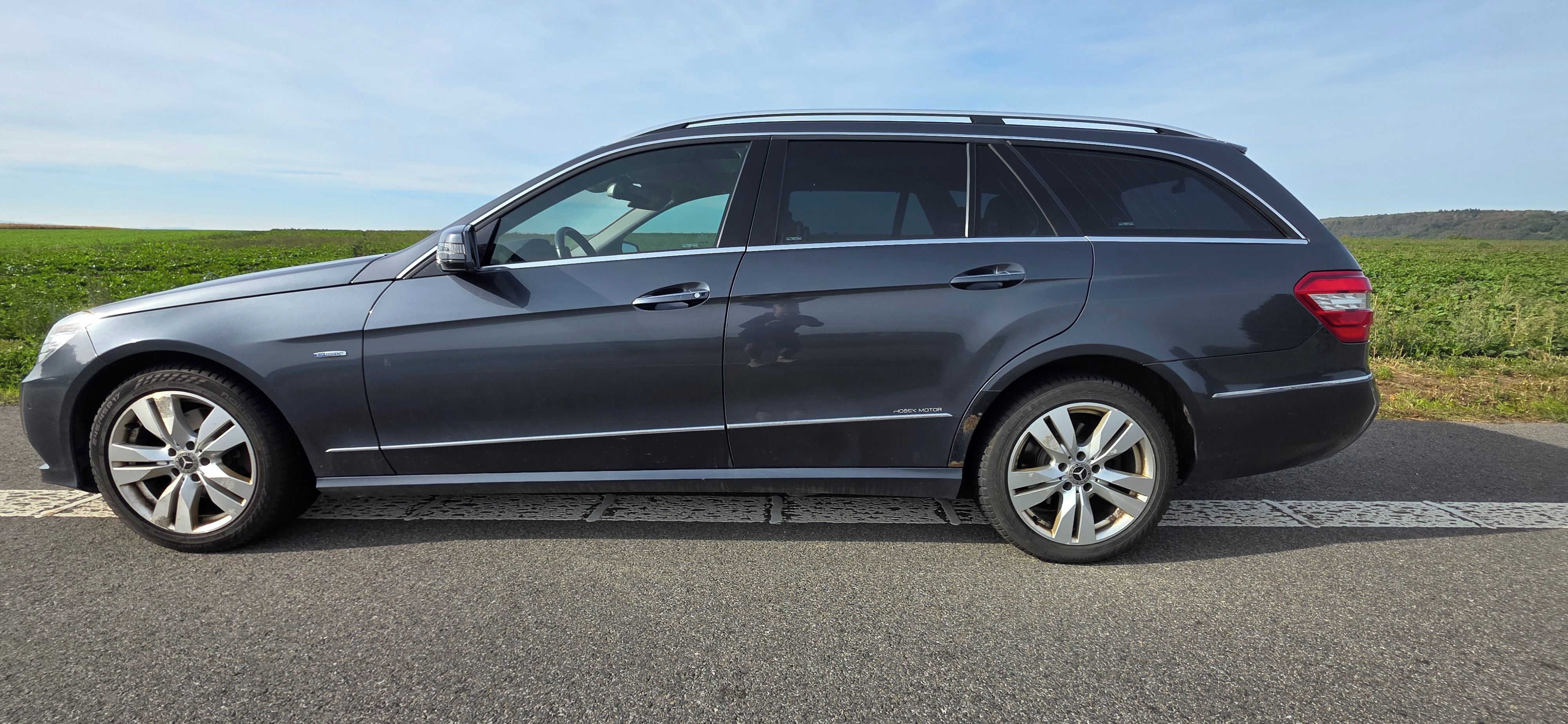 Mercedes-Benz Třídy E, Mercedes-Benz Třídy E 350 CDI - fotka 3