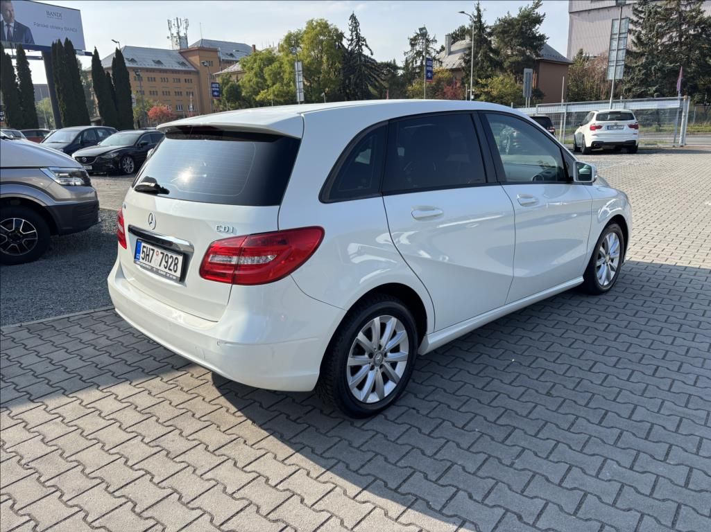 Mercedes-Benz Třídy B, 1,5 180CDi,ČR,SERVIS - fotka 4
