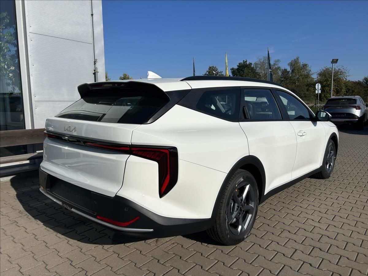 Kia K4, 1,6 SW T-GDi 7DCT SPIN - fotka 3