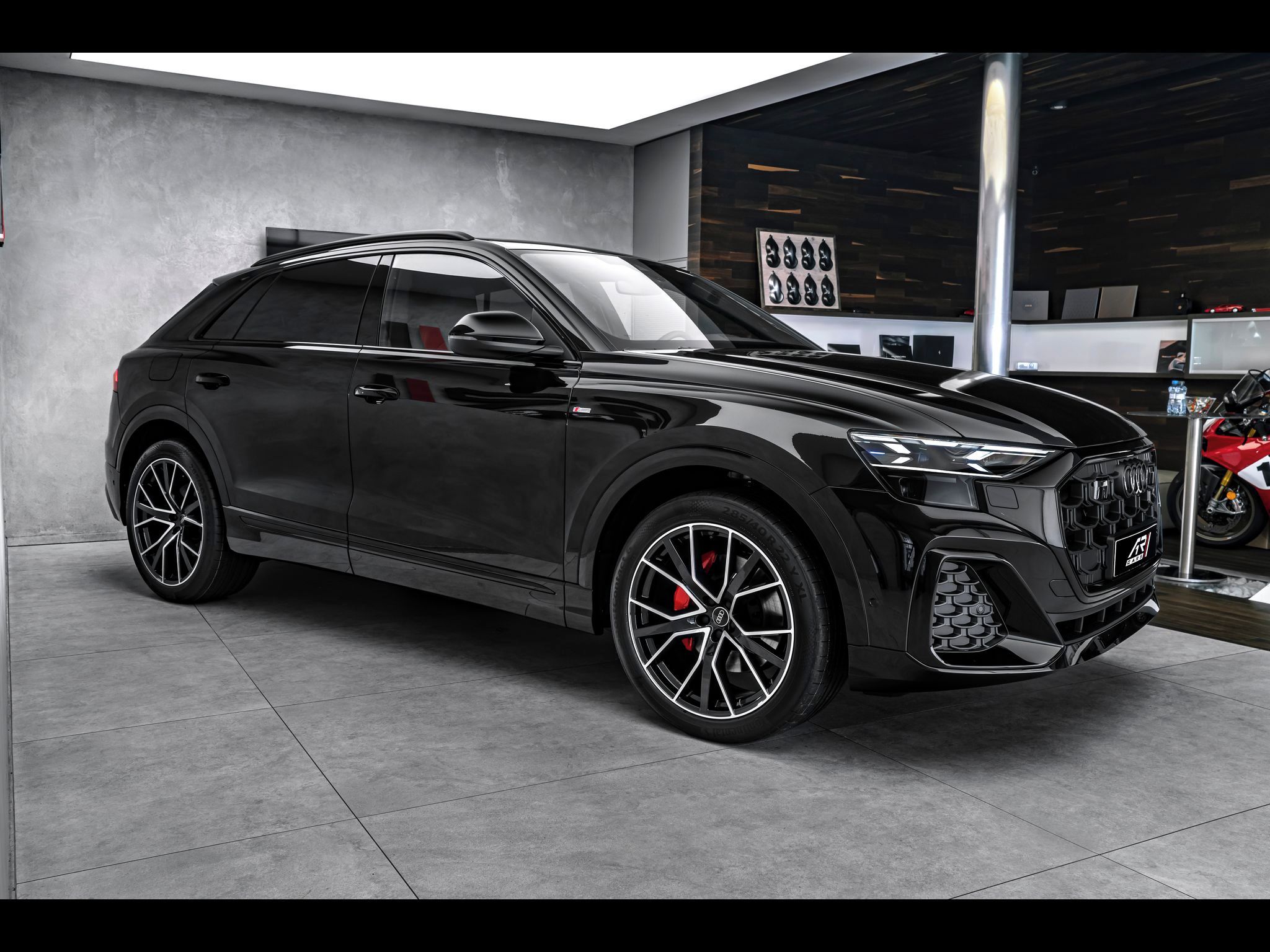 Audi Q8, 50TDI Sline Vzduch Laser Masáž - fotka 6