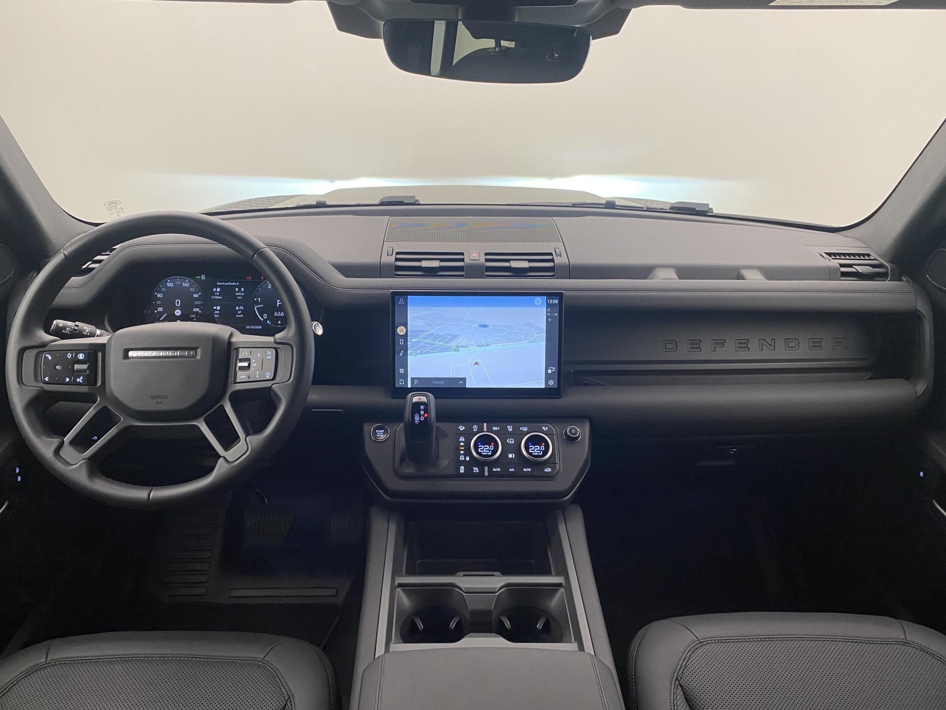 Land Rover Defender, 110 D300 X-DYNAMIC SE AWD CZ - fotka 2