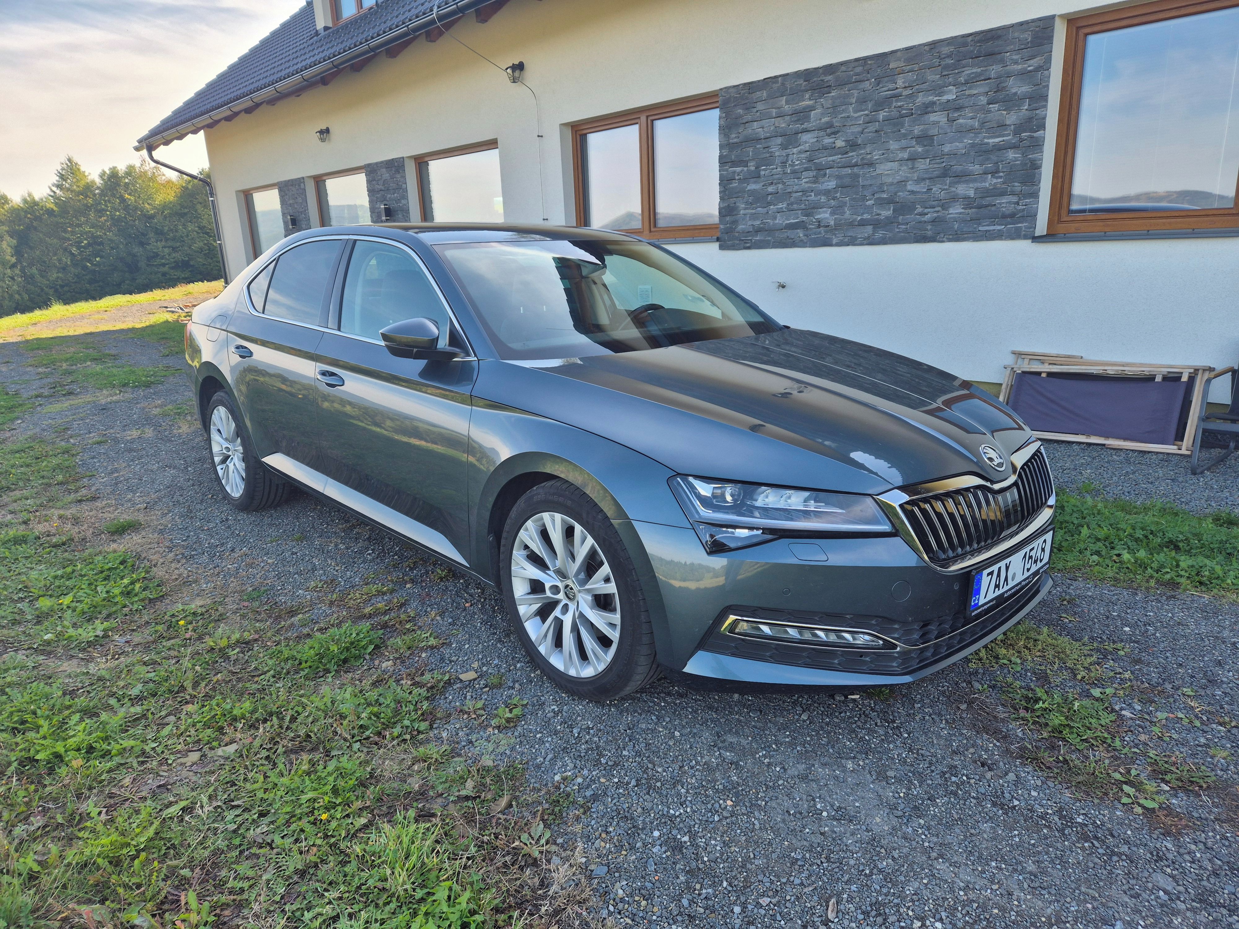 Škoda Superb - fotka 5