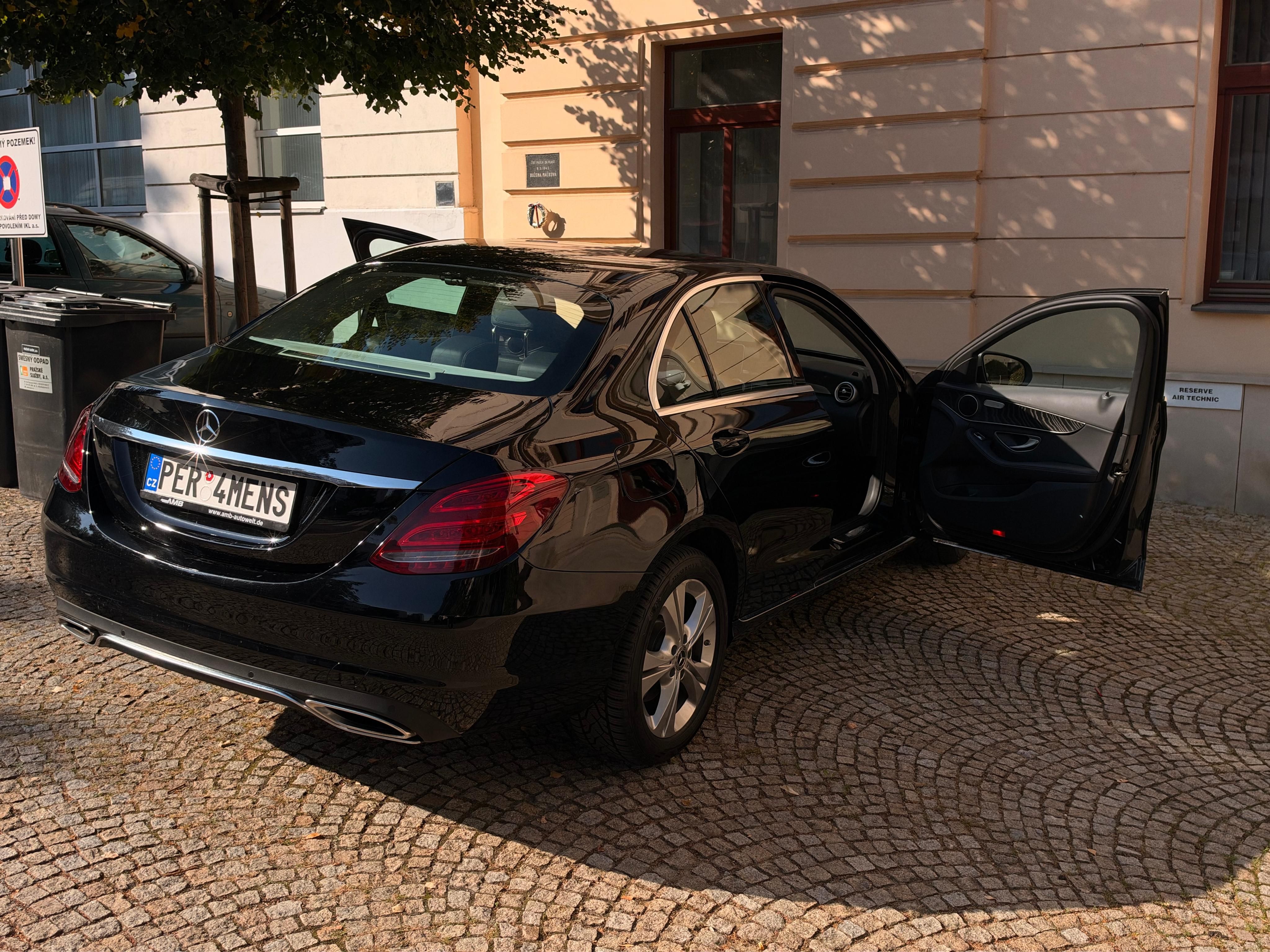 Mercedes-Benz Třídy C, Mercedes Benz C 180 Avantgarde - fotka 4