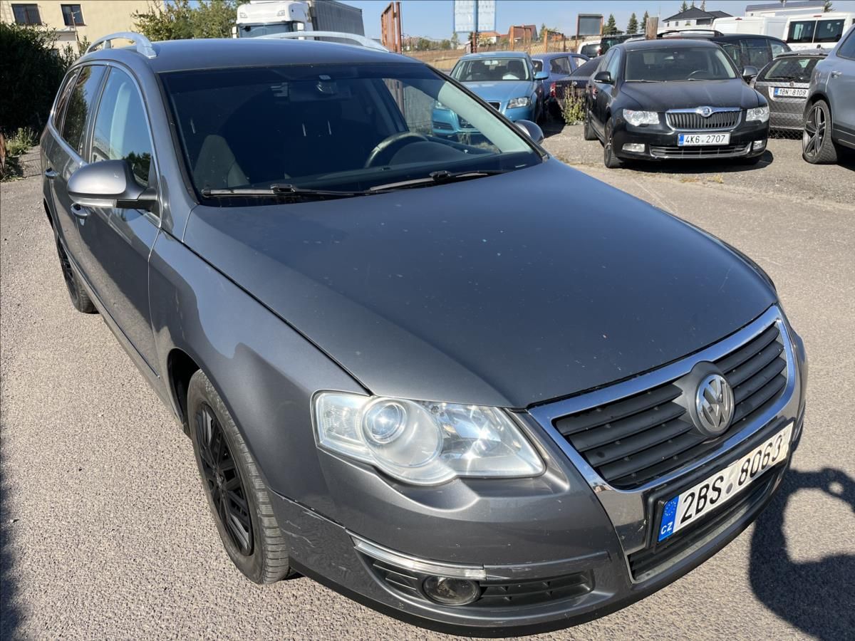 Volkswagen Passat Variant, 2,0 TDi DSG KLIMA SERVIS - fotka 3
