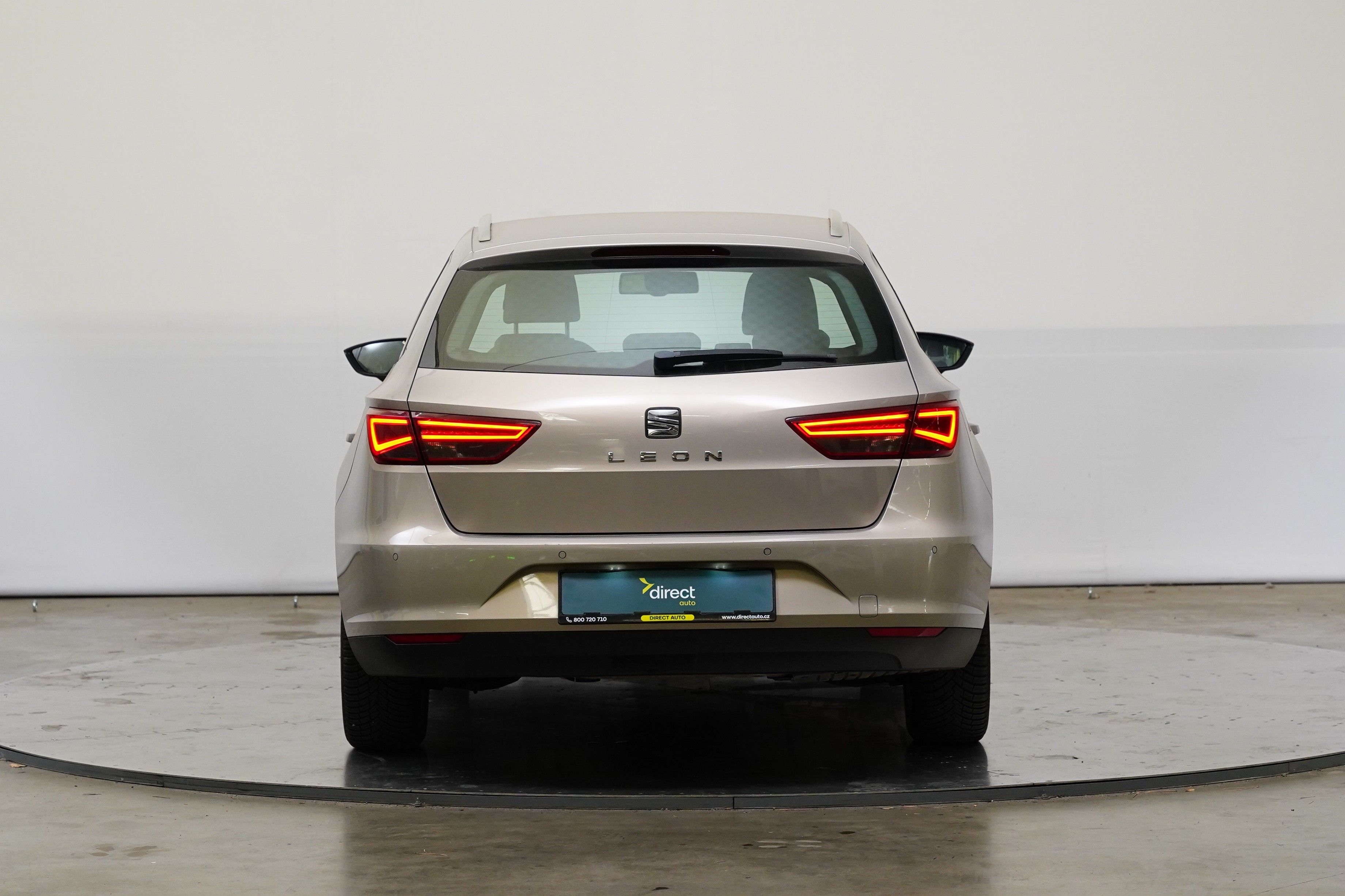 Seat Leon, 1.6 TDI 77 kW DSG Style - fotka 6