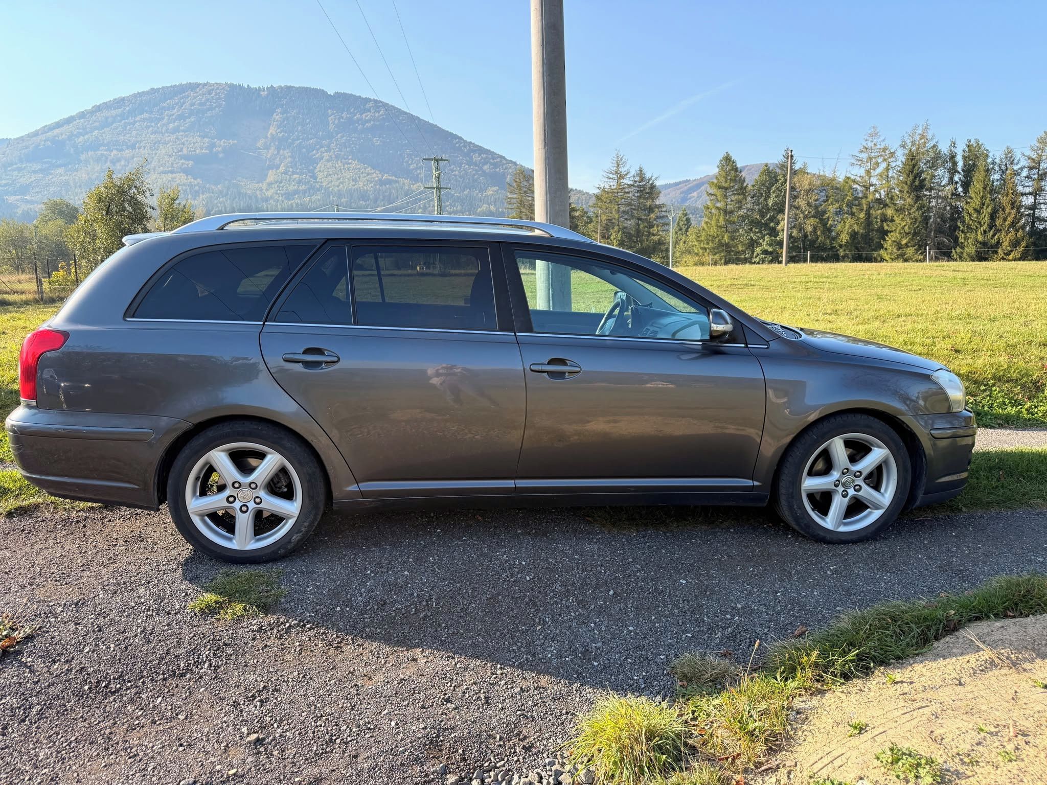 Toyota Avensis, Toyota Avensis T25 D-4D - fotka 4