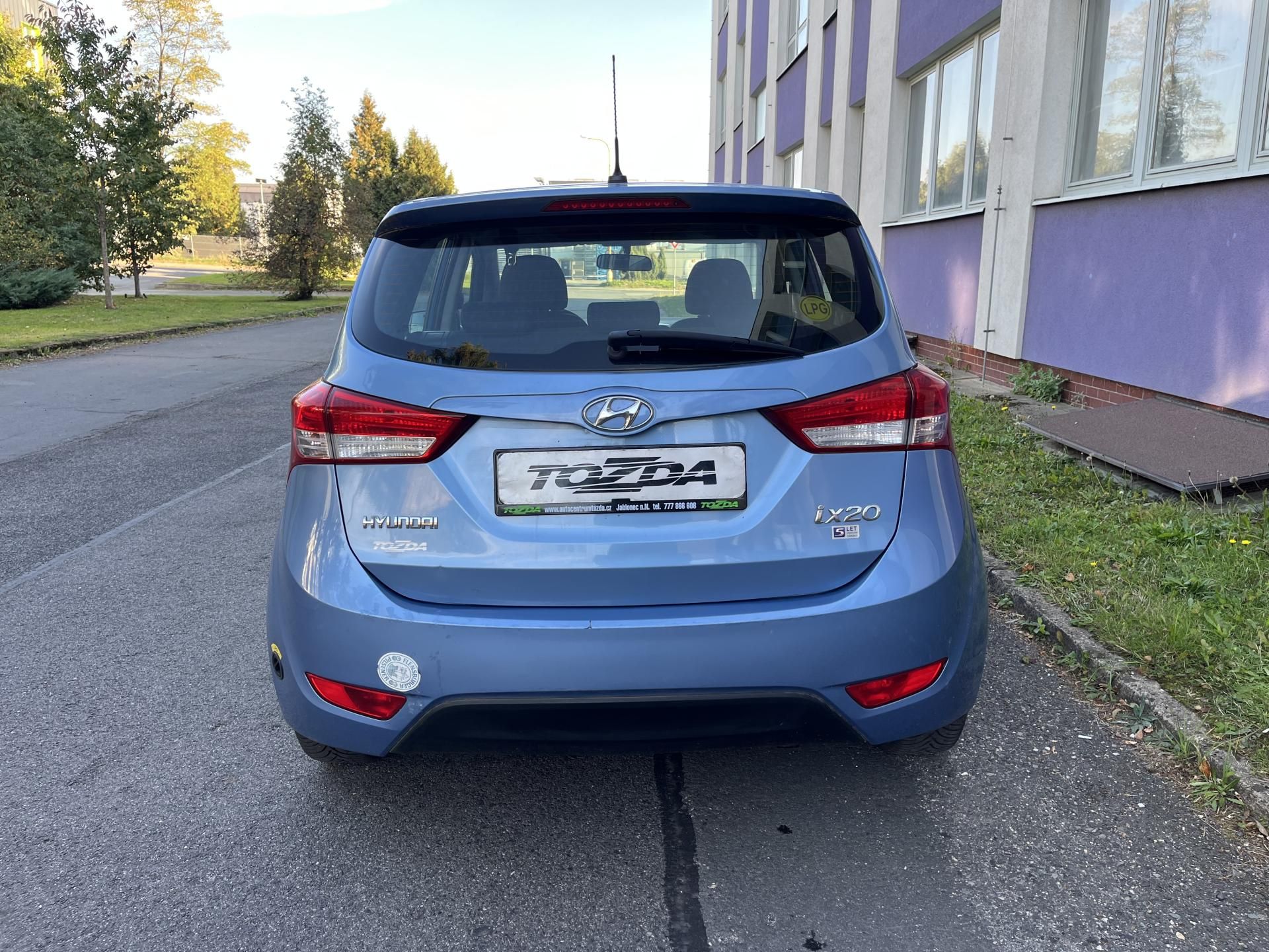 Hyundai ix20, 1,4i  /LPG/1.maj./ČR /servis - fotka 4