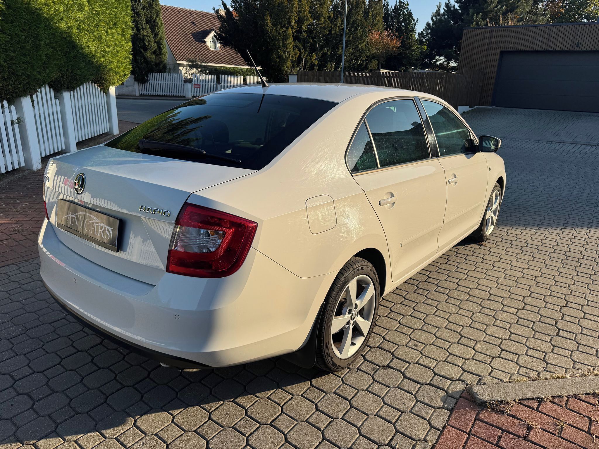 Škoda Rapid, 1.6 TDI man., cz, záruka - fotka 6