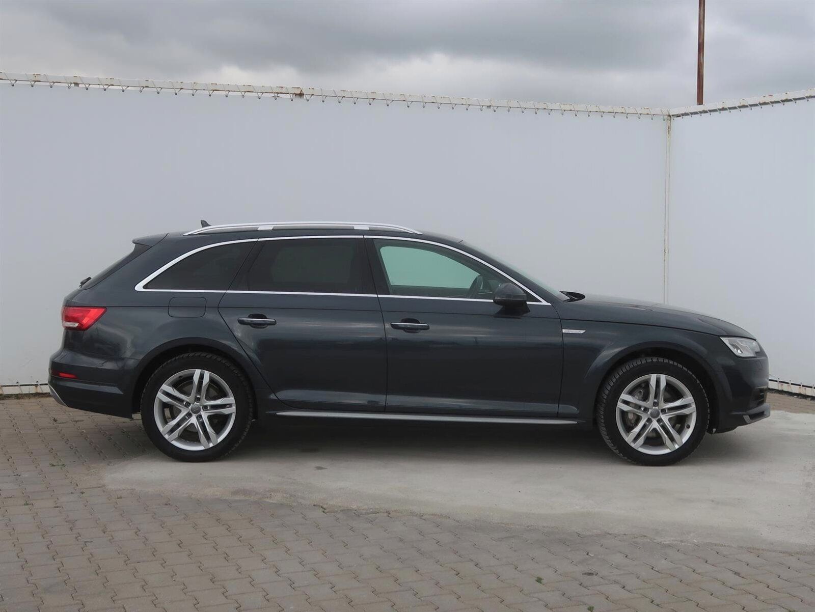 Audi A4 allroad, 2.0 TDI, 4X4, Automat - fotka 6