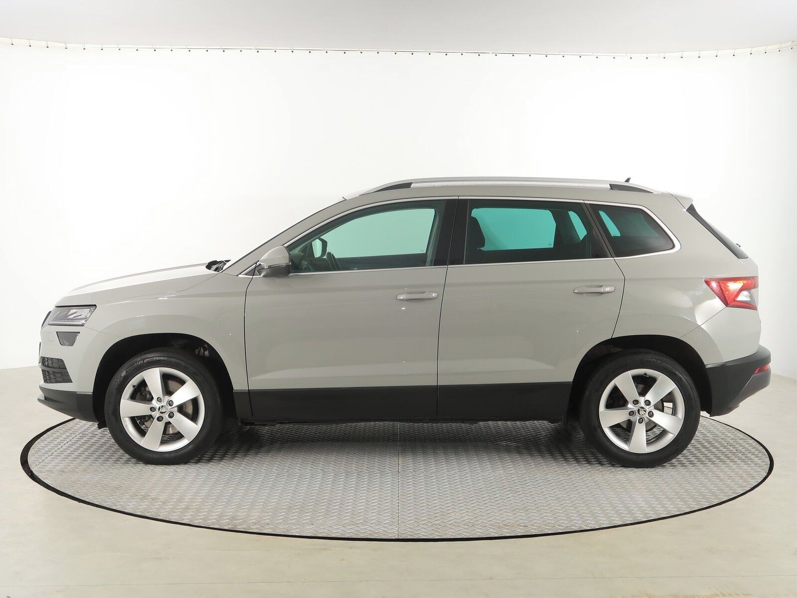 Škoda Karoq, 1.6 TDI, Style, Navi - fotka 3