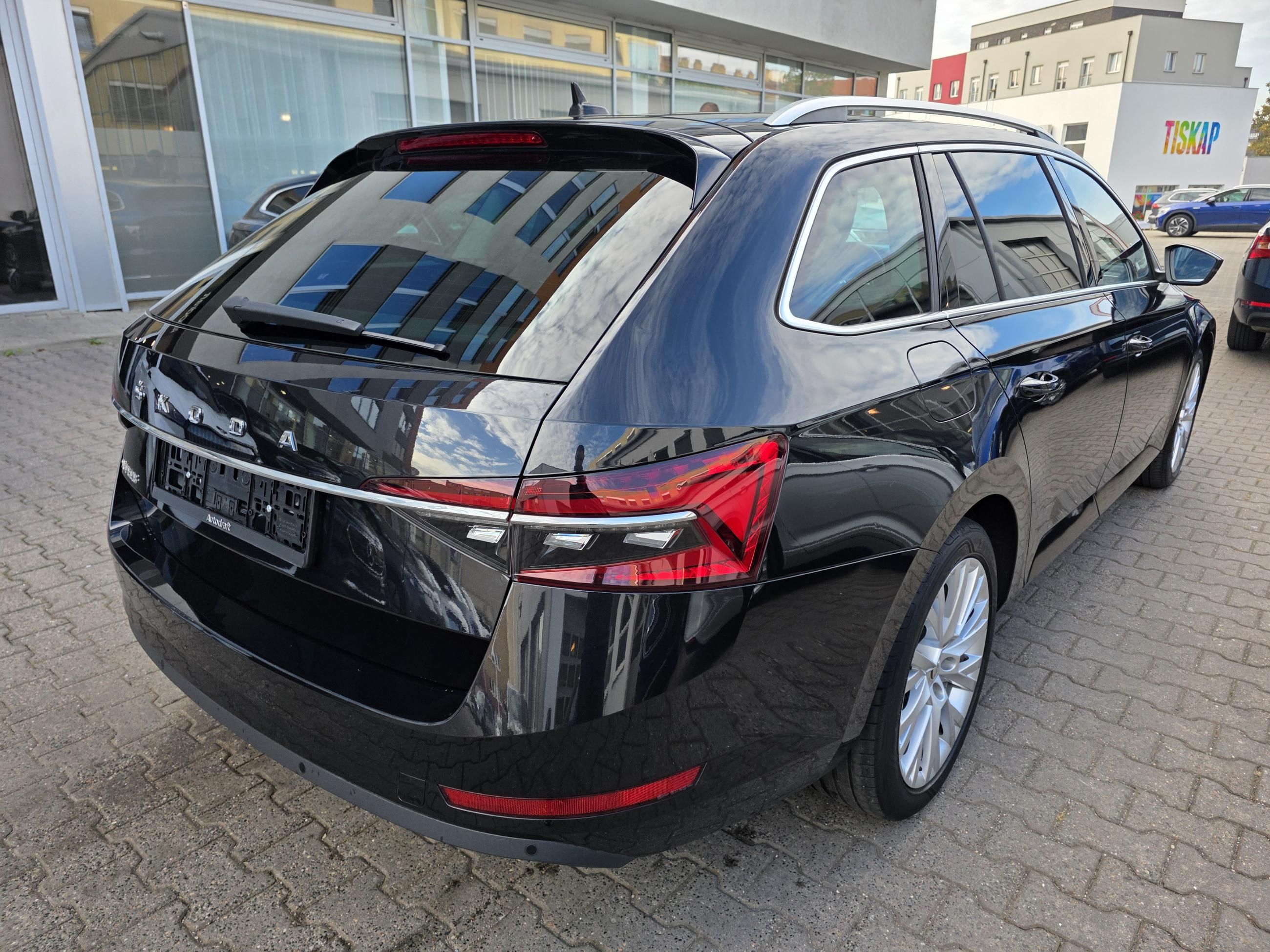Škoda Superb, 2.0 TDI 110kW DSG / Tažné - fotka 6