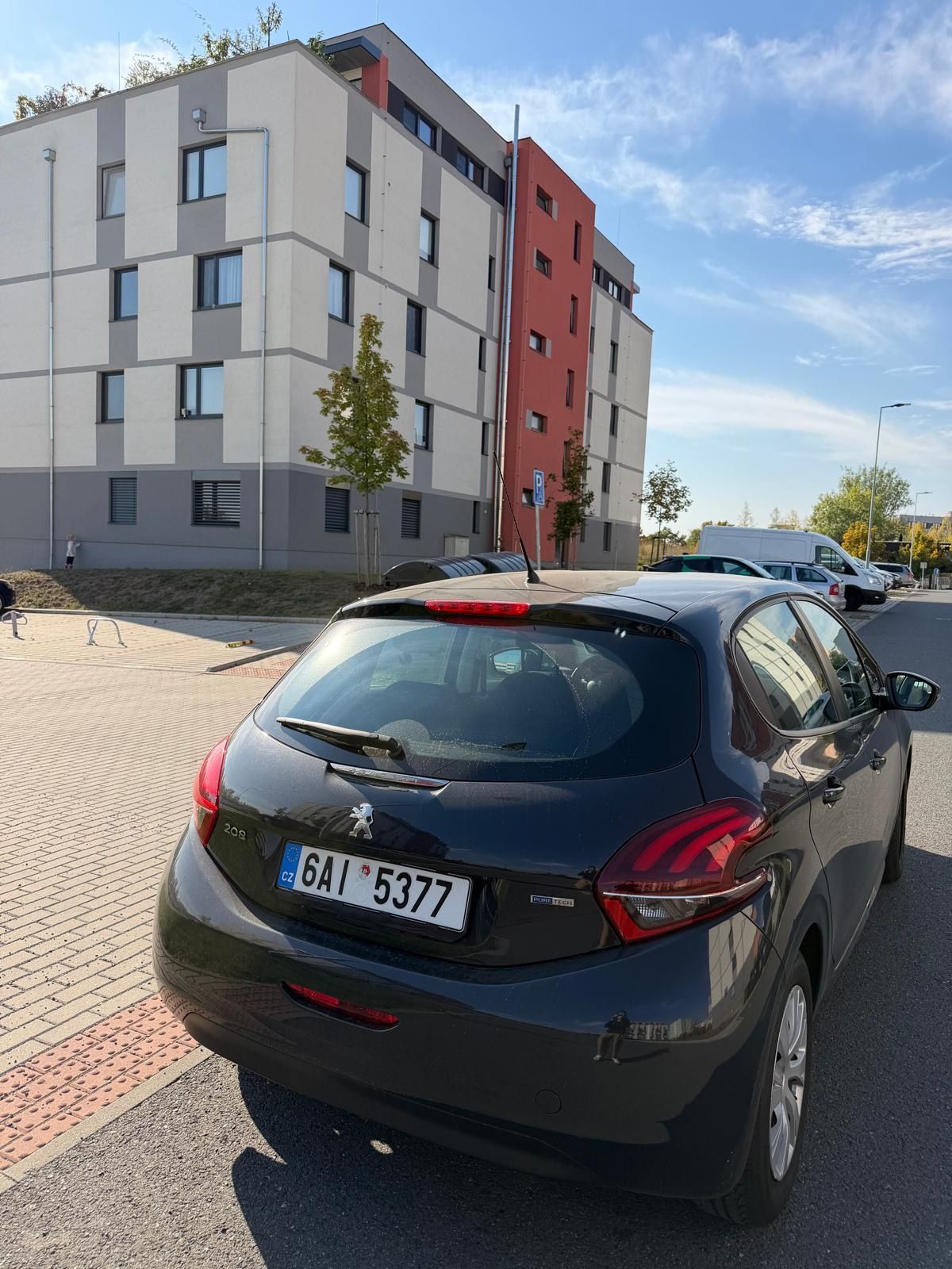 Peugeot 208, Po rozvodech, 64tkm, 1. Majite - fotka 5