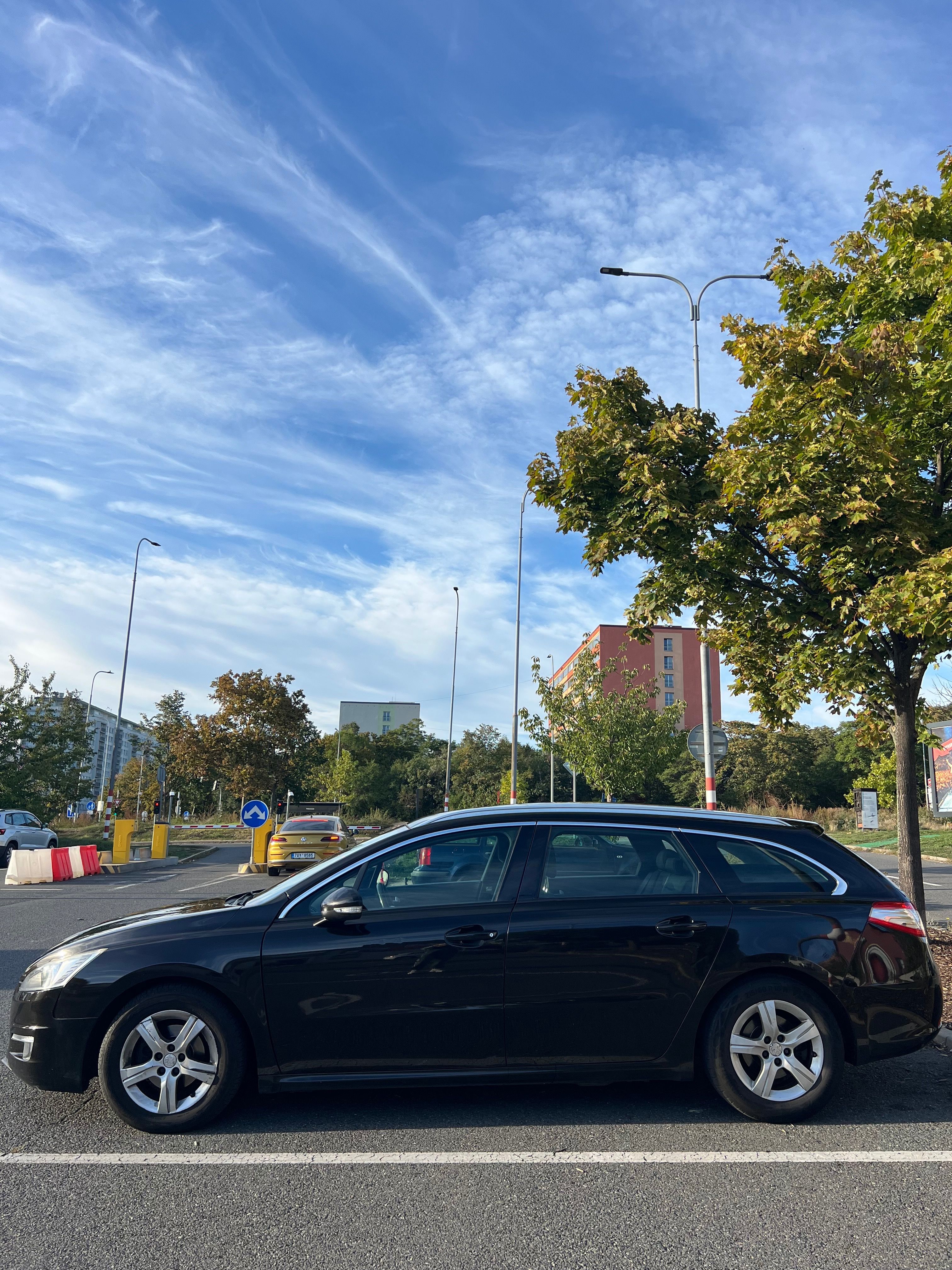 Peugeot 508, 2.0 HDI automaticky, panorama - fotka 5