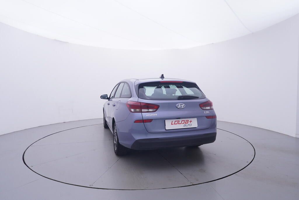 Hyundai i30, Comfort 1.0 GDI 73 kW - fotka 4