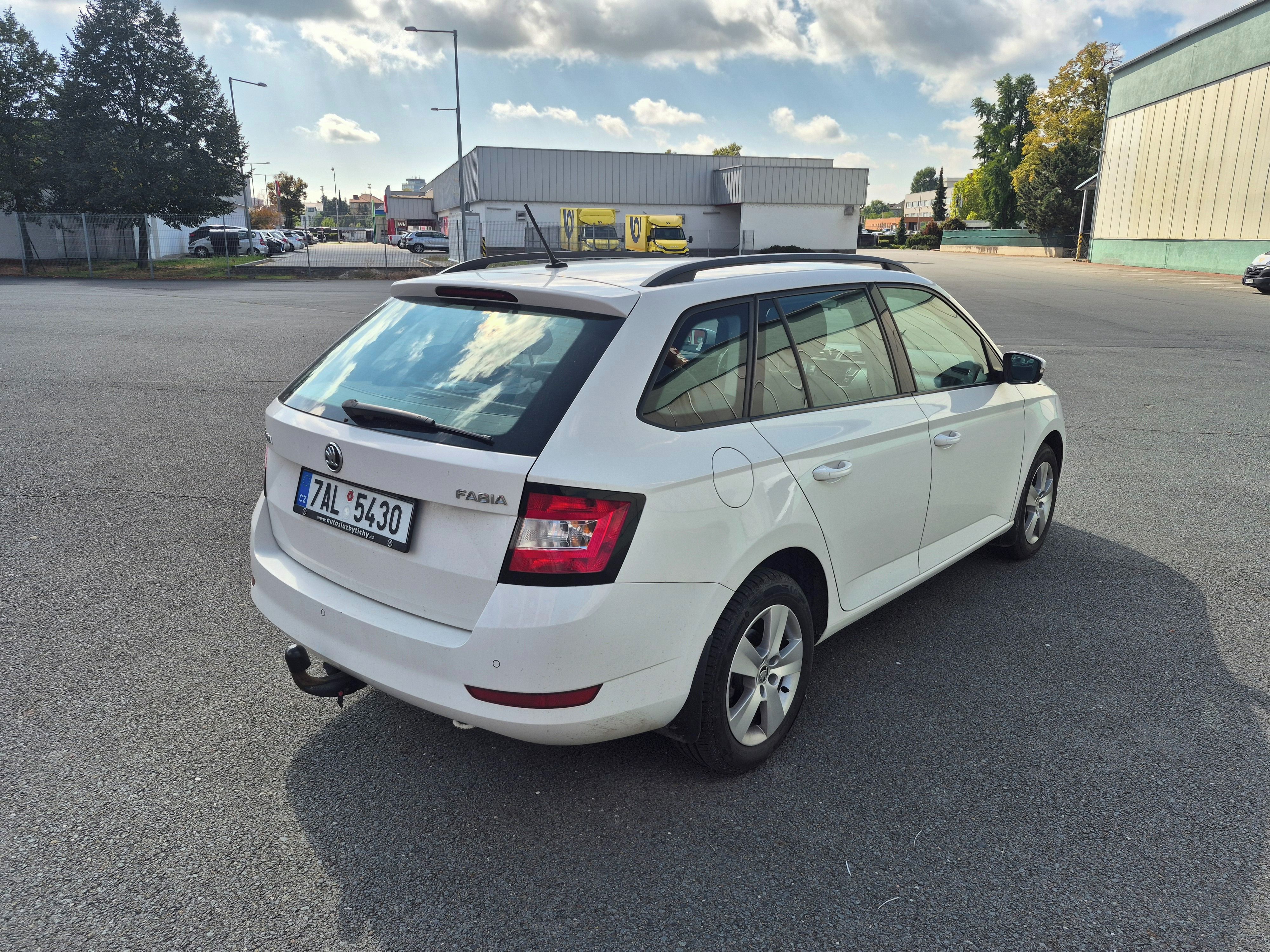 Škoda Fabia, Fabia kombi 1.0 tsi - fotka 3