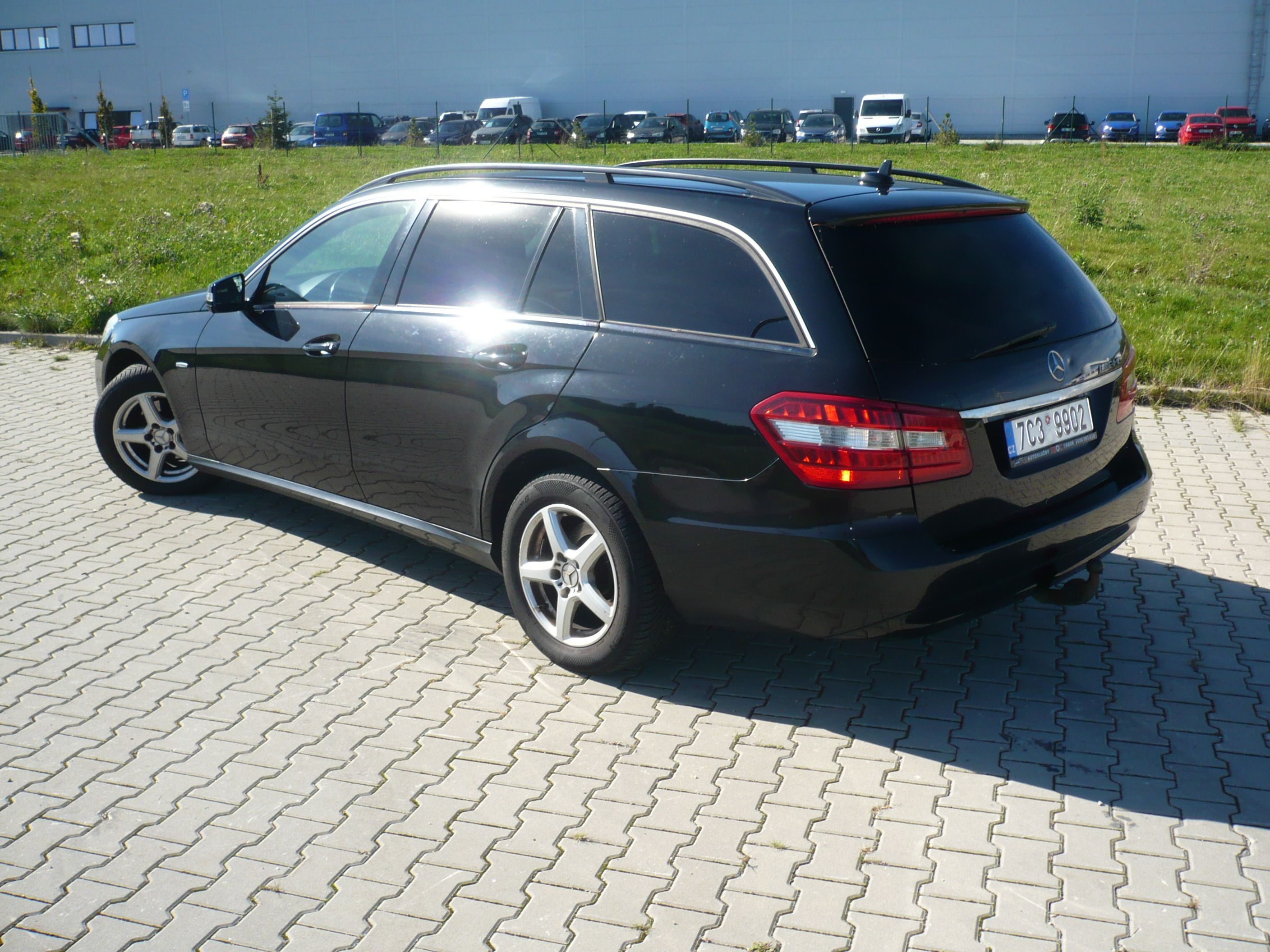 Mercedes-Benz Třídy E, 220 CDI - fotka 4