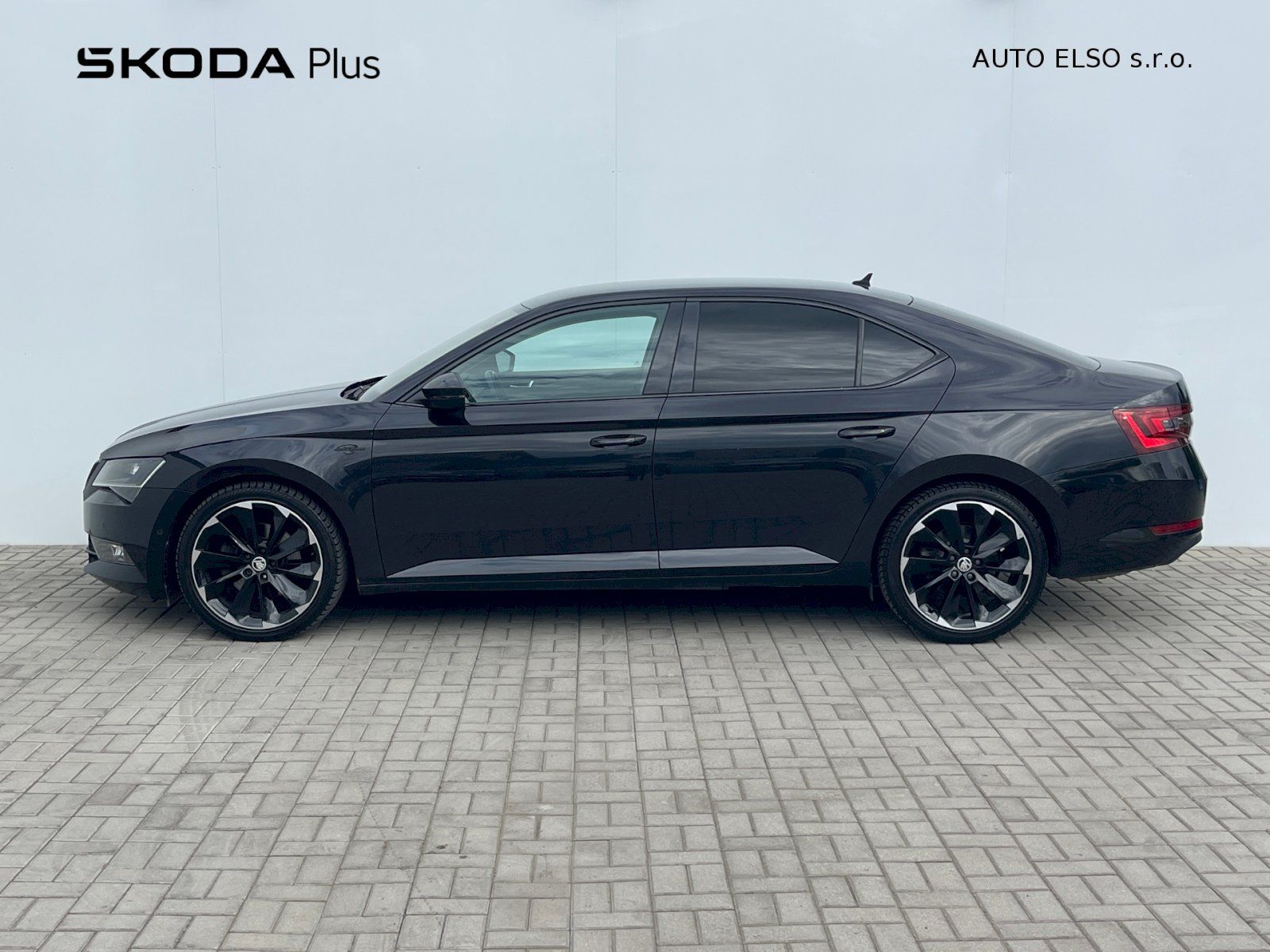 Škoda Superb, 2.0 TDI / 140 kW DSG 4x4 L&K - fotka 3
