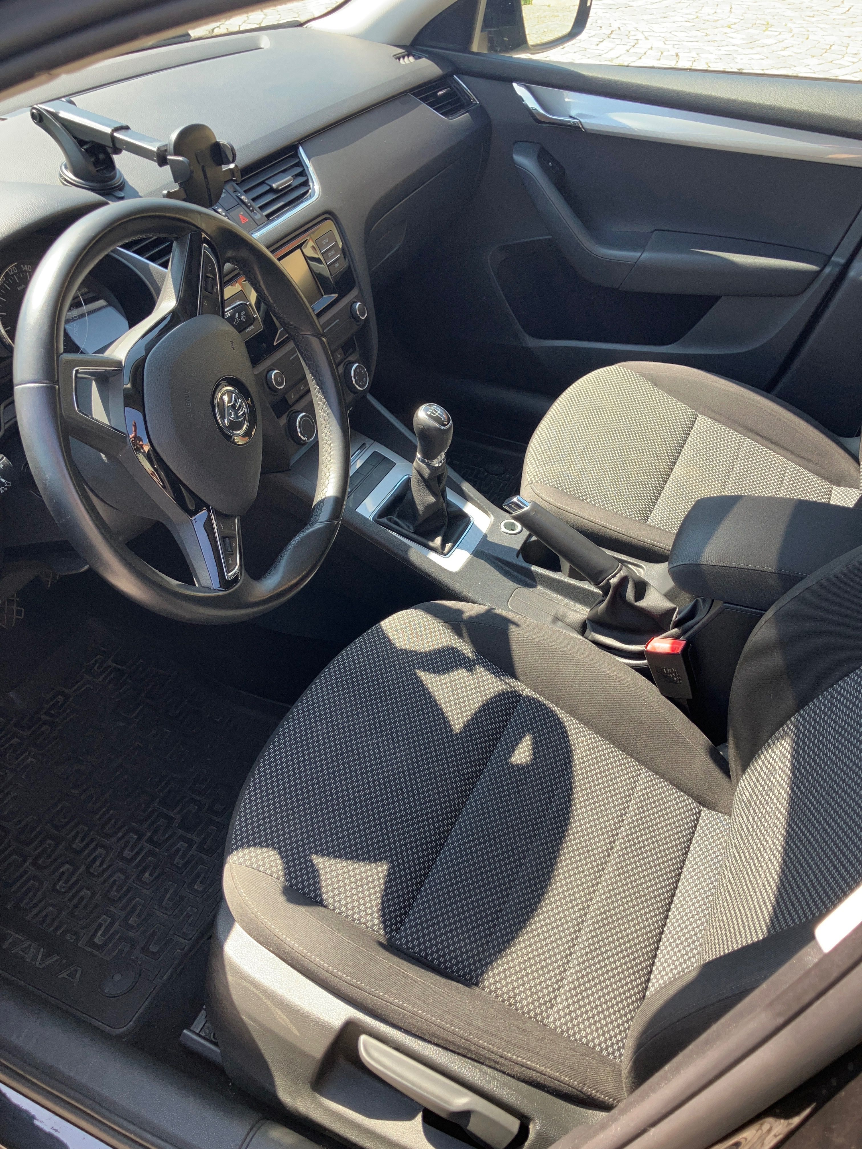 Škoda Octavia, 1.6 TDI 81 kW - fotka 5