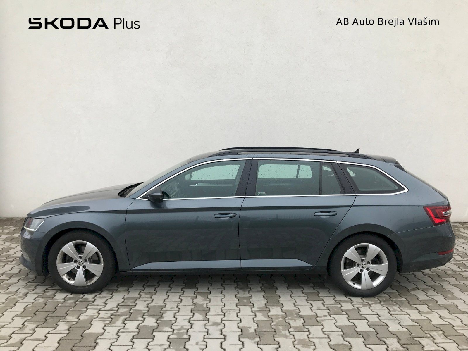 Škoda Superb, COMBI / 2.0 TDI / 110 kW / 7DS - fotka 4