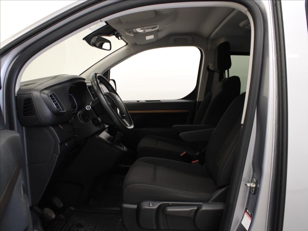 Toyota Proace Verso, 2,0 D-4D 140k L2 Family Tažné - fotka 6