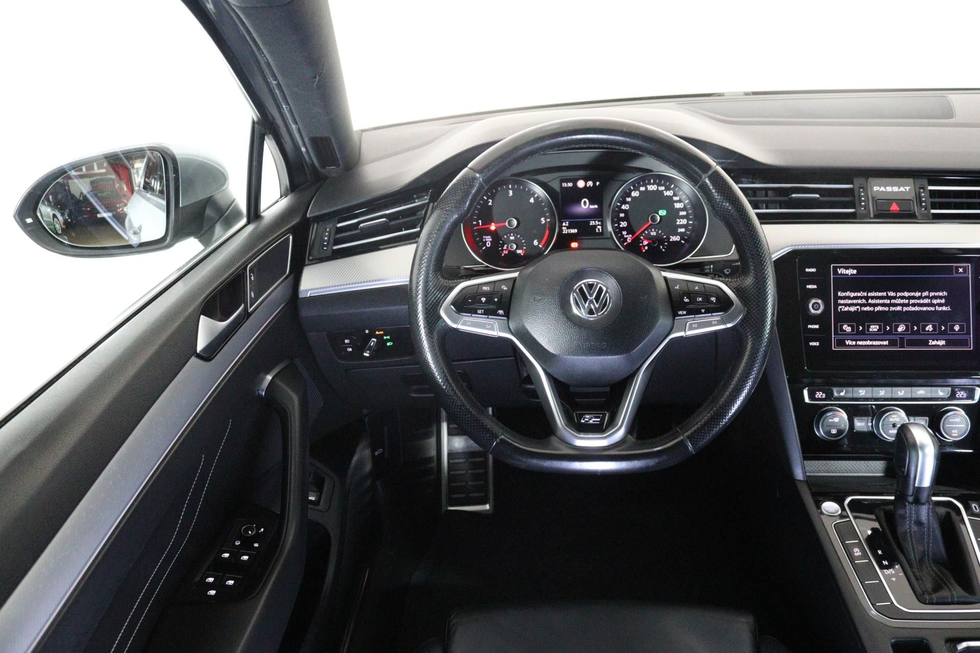 Volkswagen Passat, Variant 2,0 TDI R-Line DSG - fotka 5