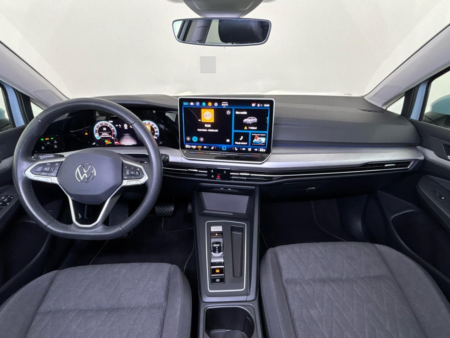 Volkswagen Golf, 1.5 eTSi / 85 kW Life DSG - fotka 5