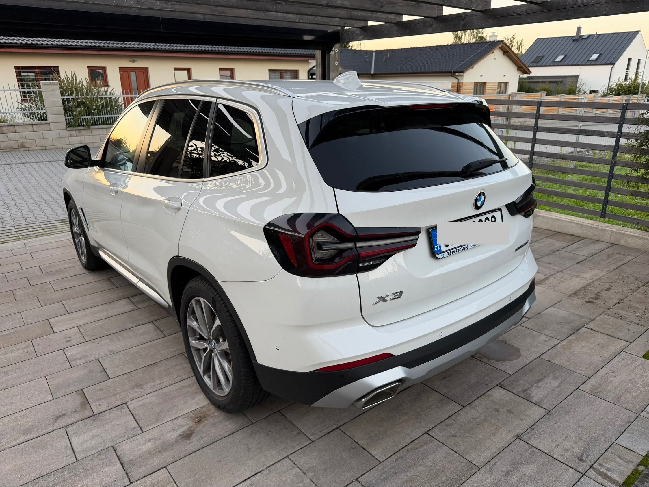 BMW X3, xDrive20d Aut. (140 kW) 1.maj. - fotka 6