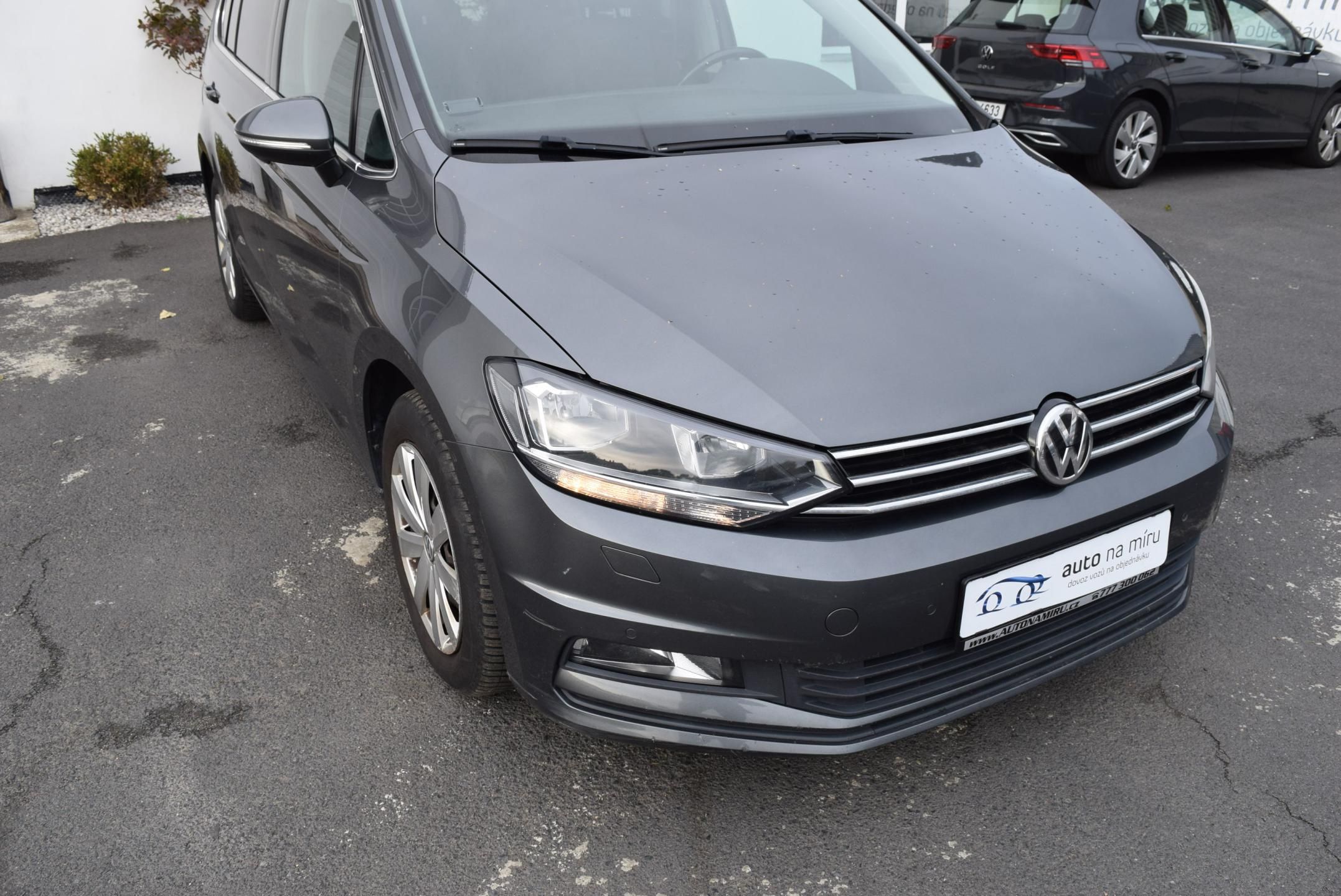Volkswagen Touran, 1.2TSI 81kw CLBMT 7MÍST TAŽNÉ - fotka 4