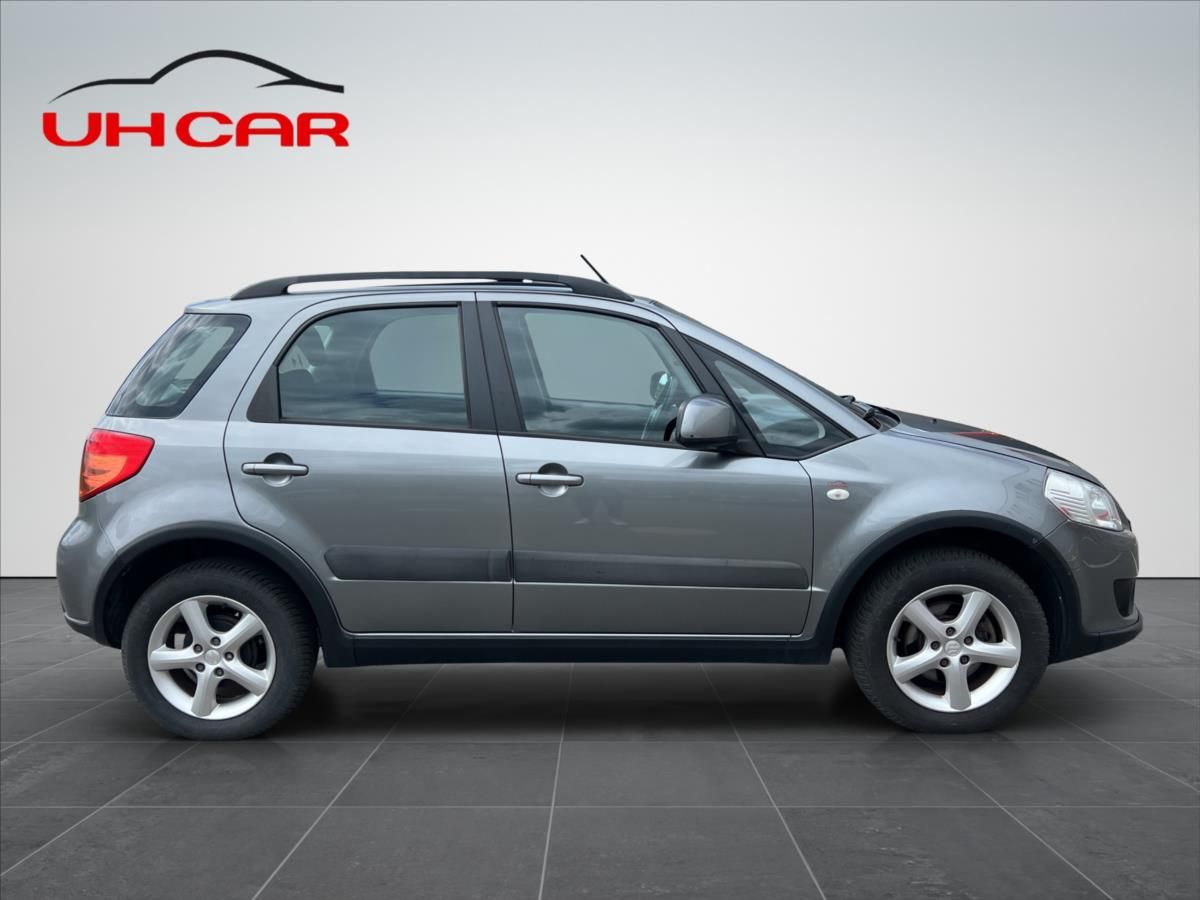 Suzuki SX4, 1,6 PO SERVISU  4x4 GL AC - fotka 4