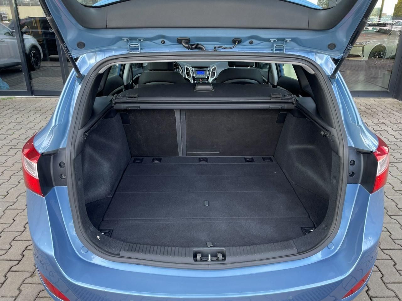 Hyundai i30, TRIKOLOR 1.6 CVVT 88 kW - fotka 6