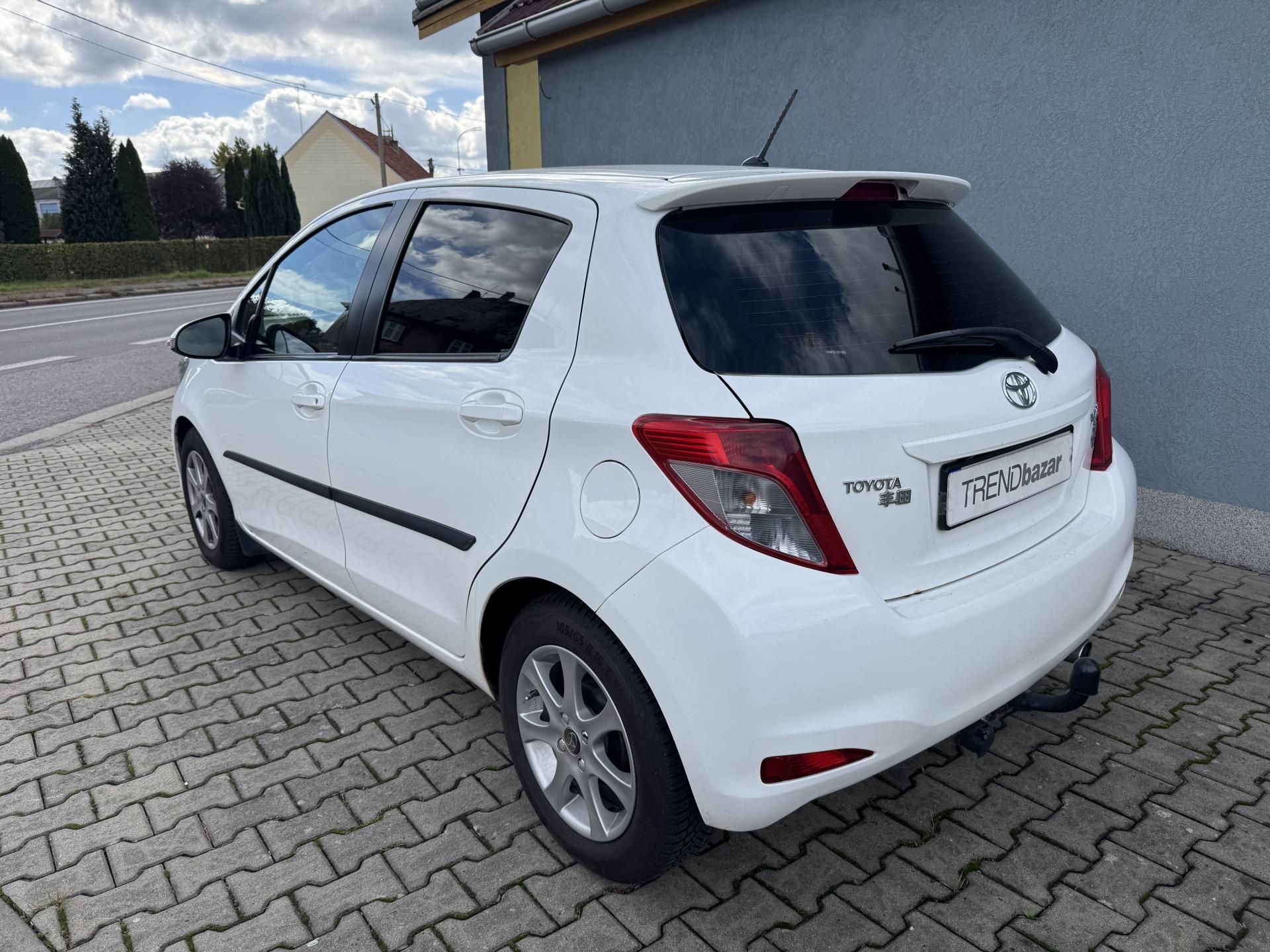 Toyota Yaris, 1,33 Dual VVT-i, ČR, 1.MAJ. - fotka 4
