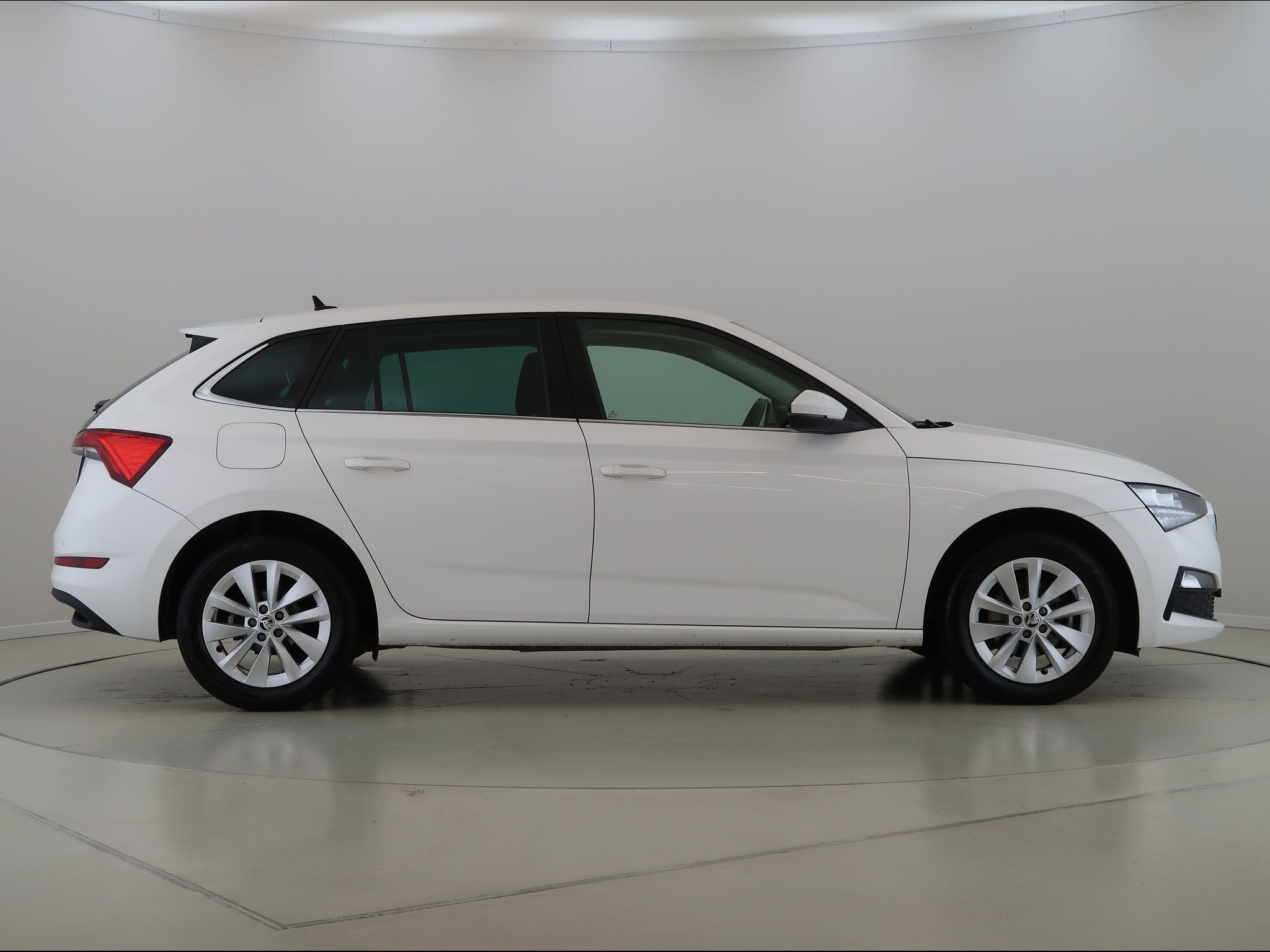 Škoda Scala, 1.0,TSI,81KW,Manuál,CZ,1Maj - fotka 4