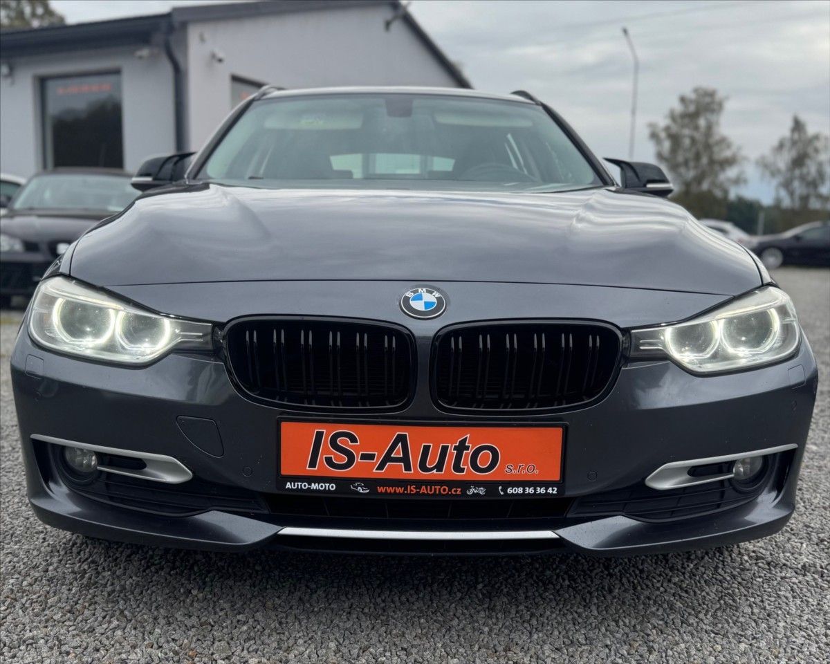 BMW Řada 3, 2,0 318D COMBI - fotka 3