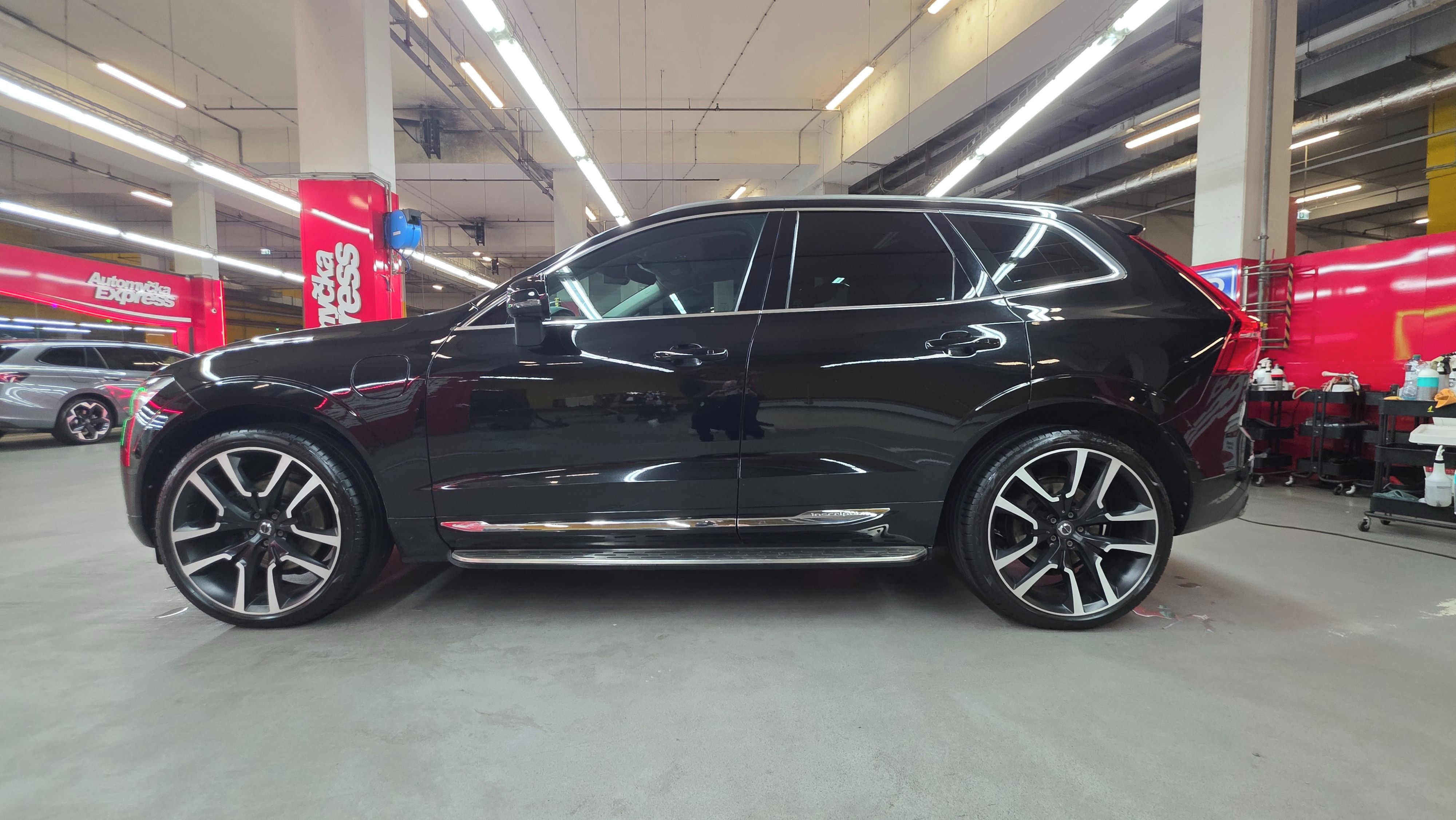 Volvo XC60, T8 Twin Engine Inscription - fotka 3