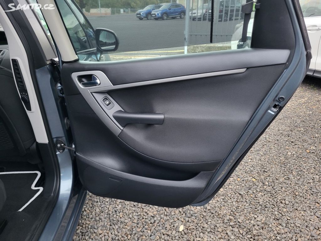 Citroën C4 Picasso, 1,6 HDi,1.MAJ,ČR,SERVISKA