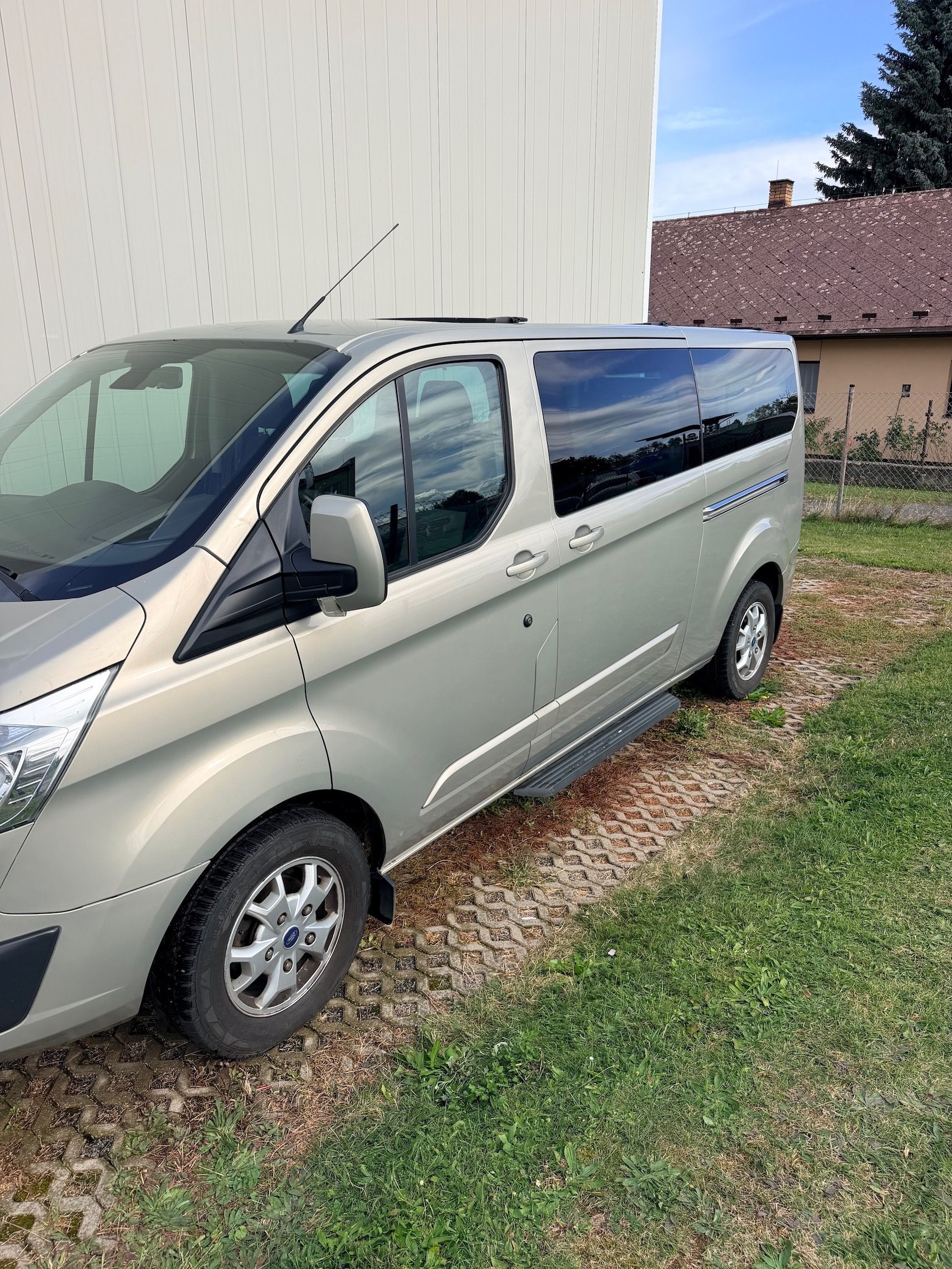 Ford Tourneo Custom, Ford Tourneo Custom 2,2 - fotka 2