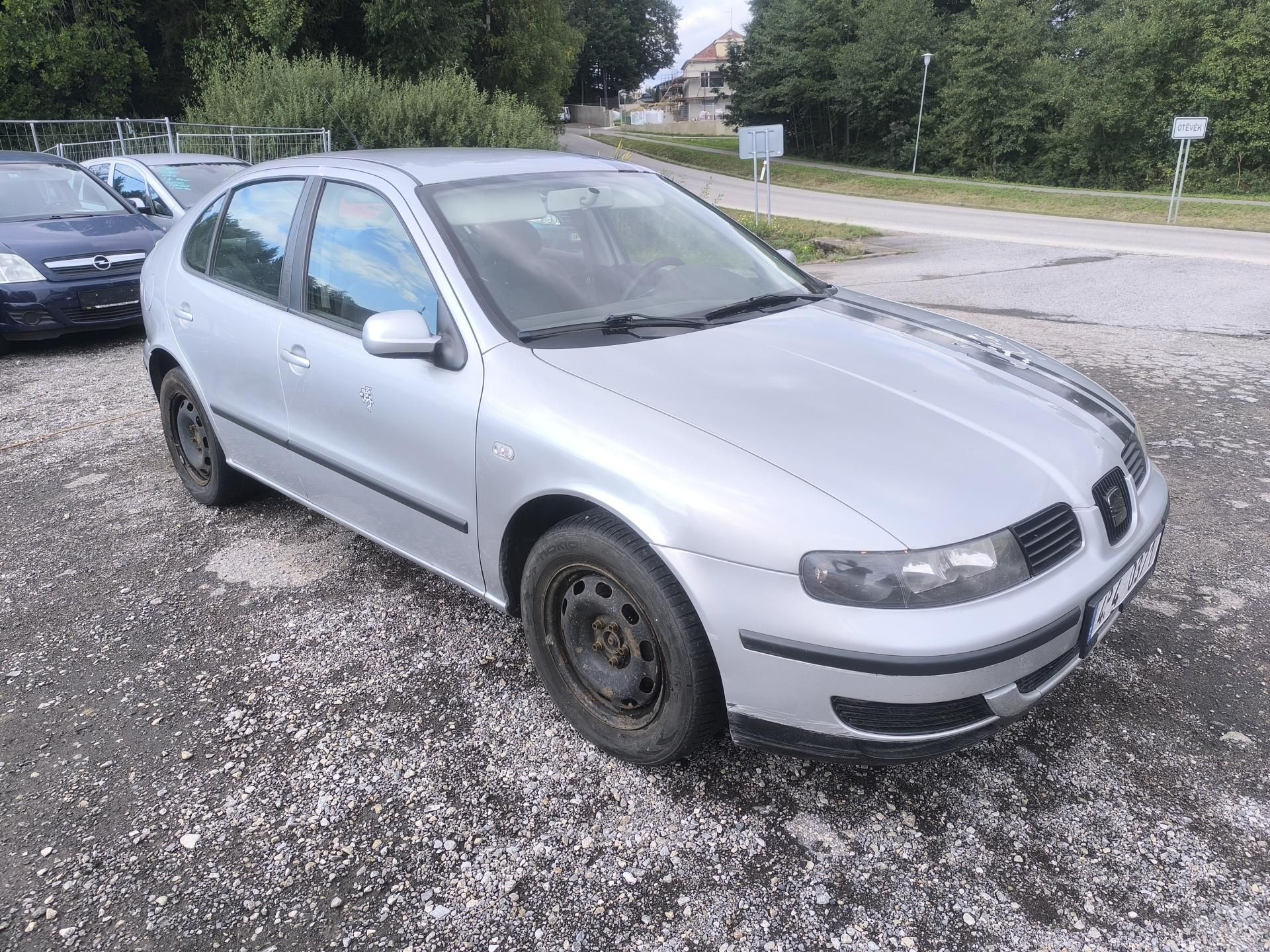 Seat Leon, BEZ KOROZE,KLIMA,240KM,NOVÁ TK