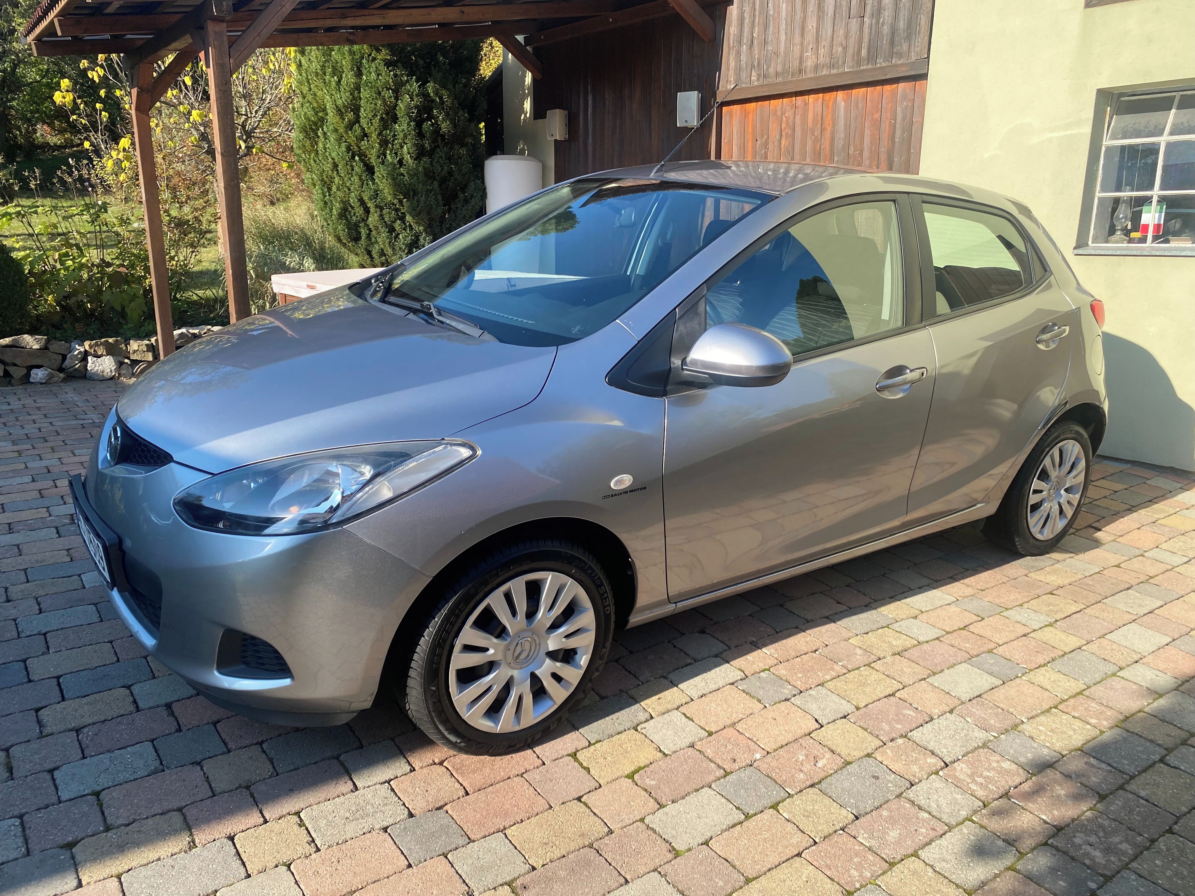 Mazda 2, najeto jen 74tis km po servisu