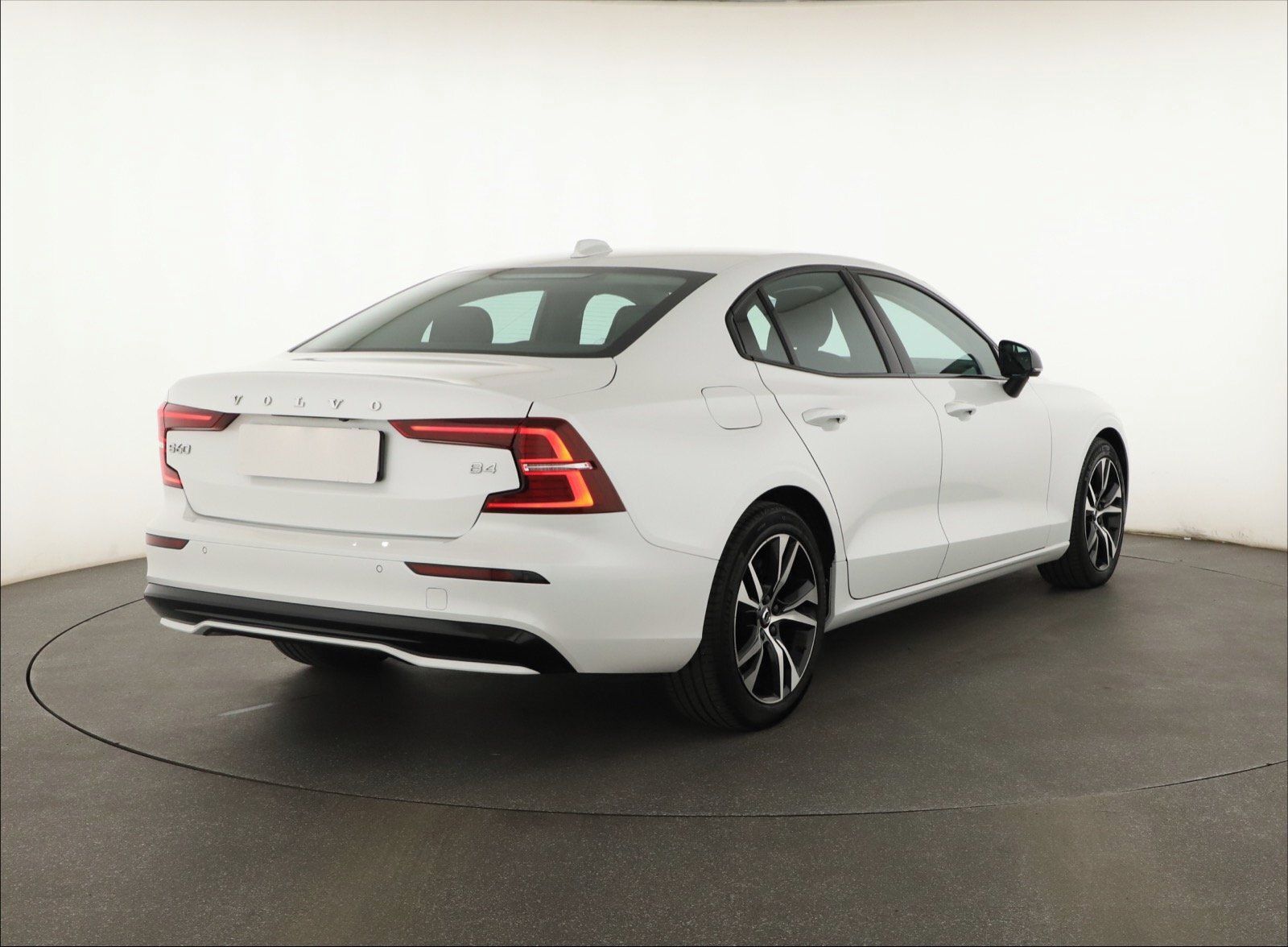 Volvo S60, B4, Automat, ČR,1.maj - fotka 5