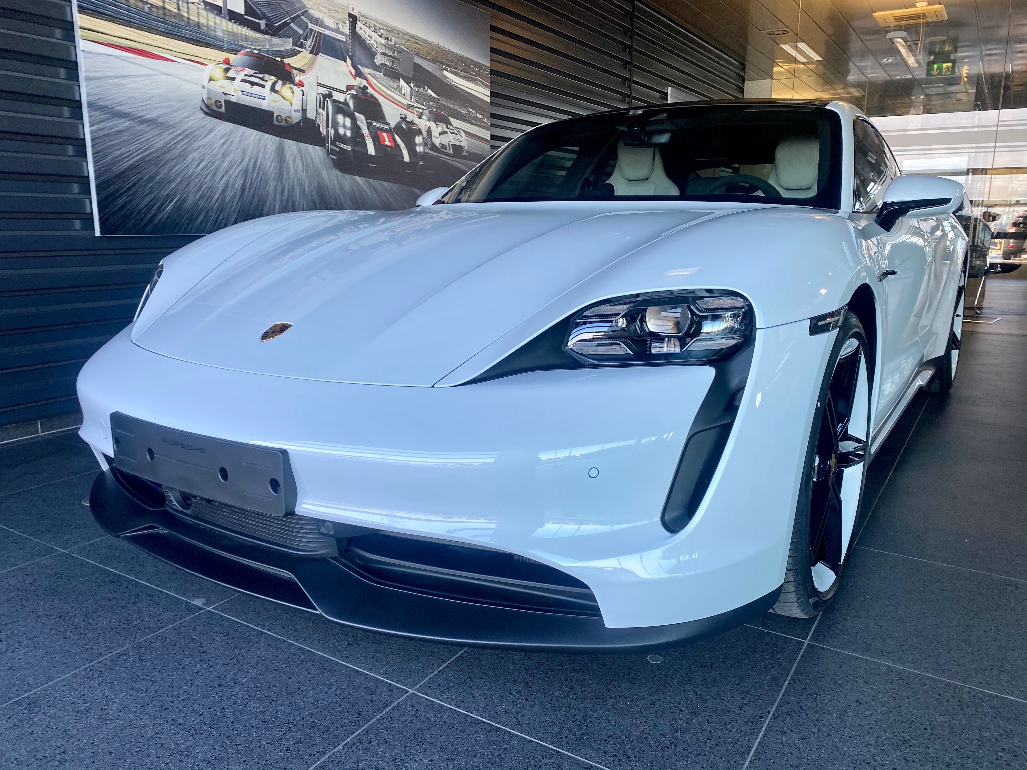 Porsche Taycan, Vyměněná nová baterie Approved - fotka 3