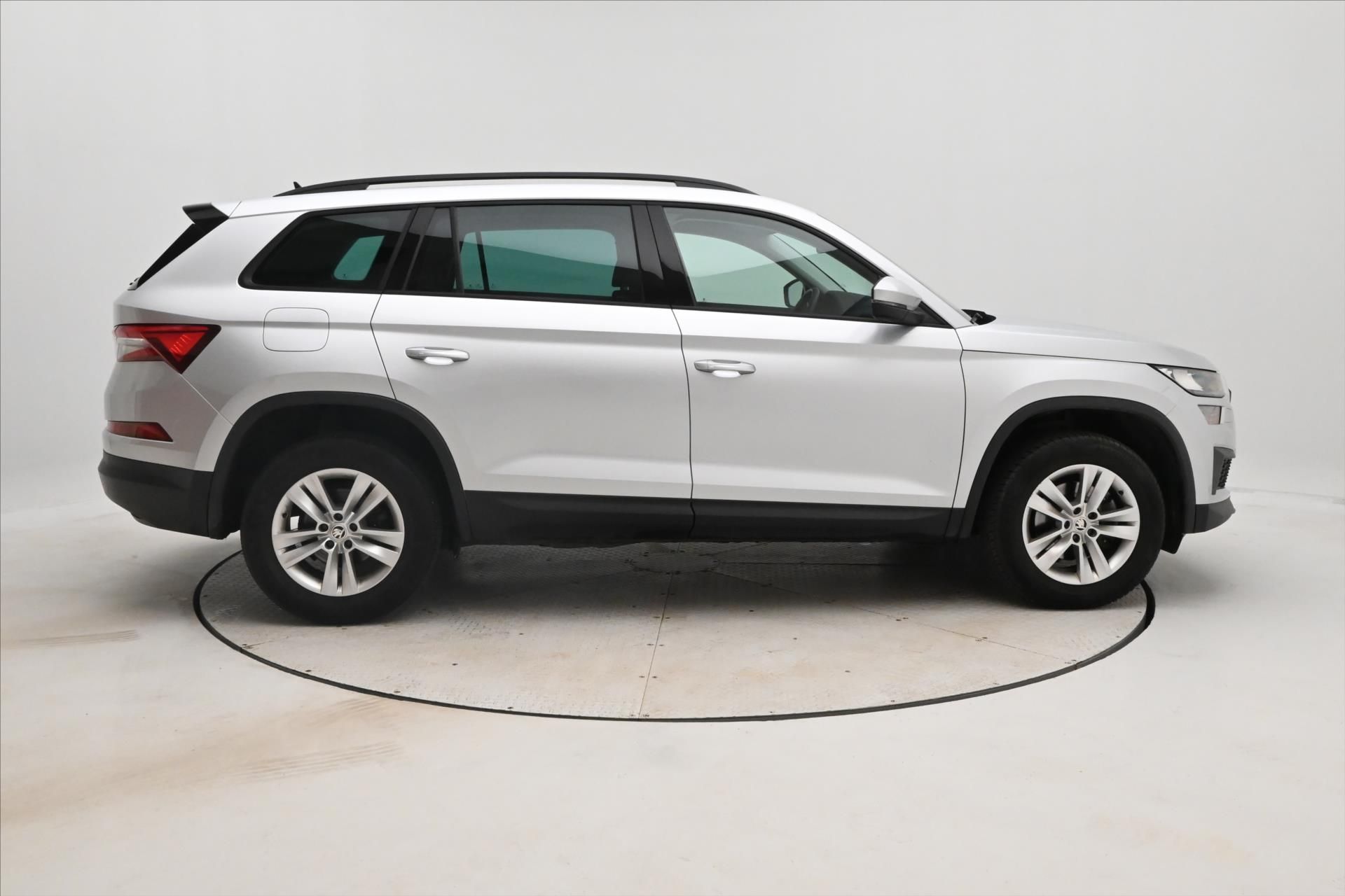 Škoda Kodiaq, 2,0 TDI 110kW DSG Navi Tažné Z - fotka 4