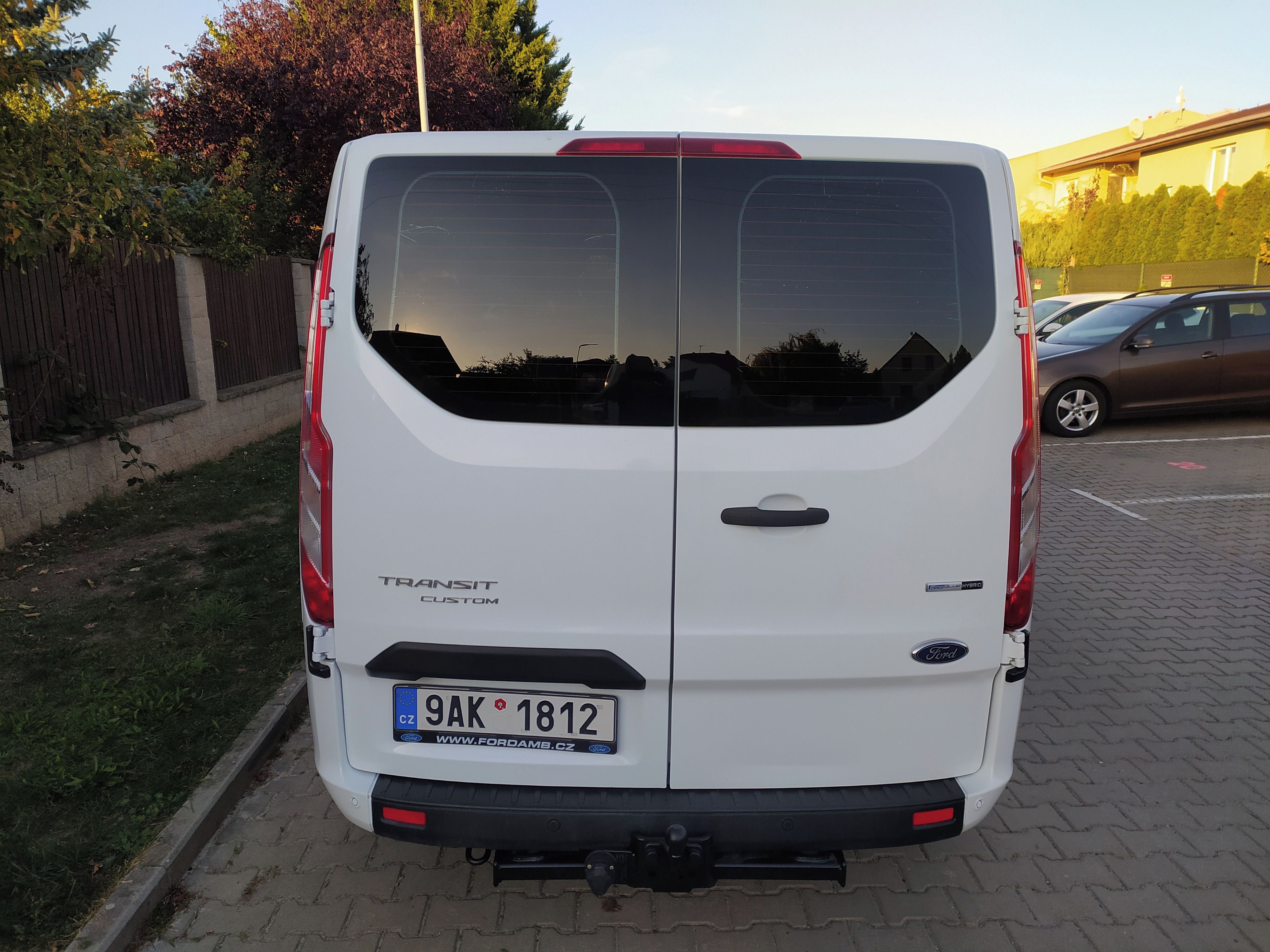 Ford Transit Custom, L2H1 2,0mHEV,6-MÍST,ČR,1MAjDPH - fotka 6