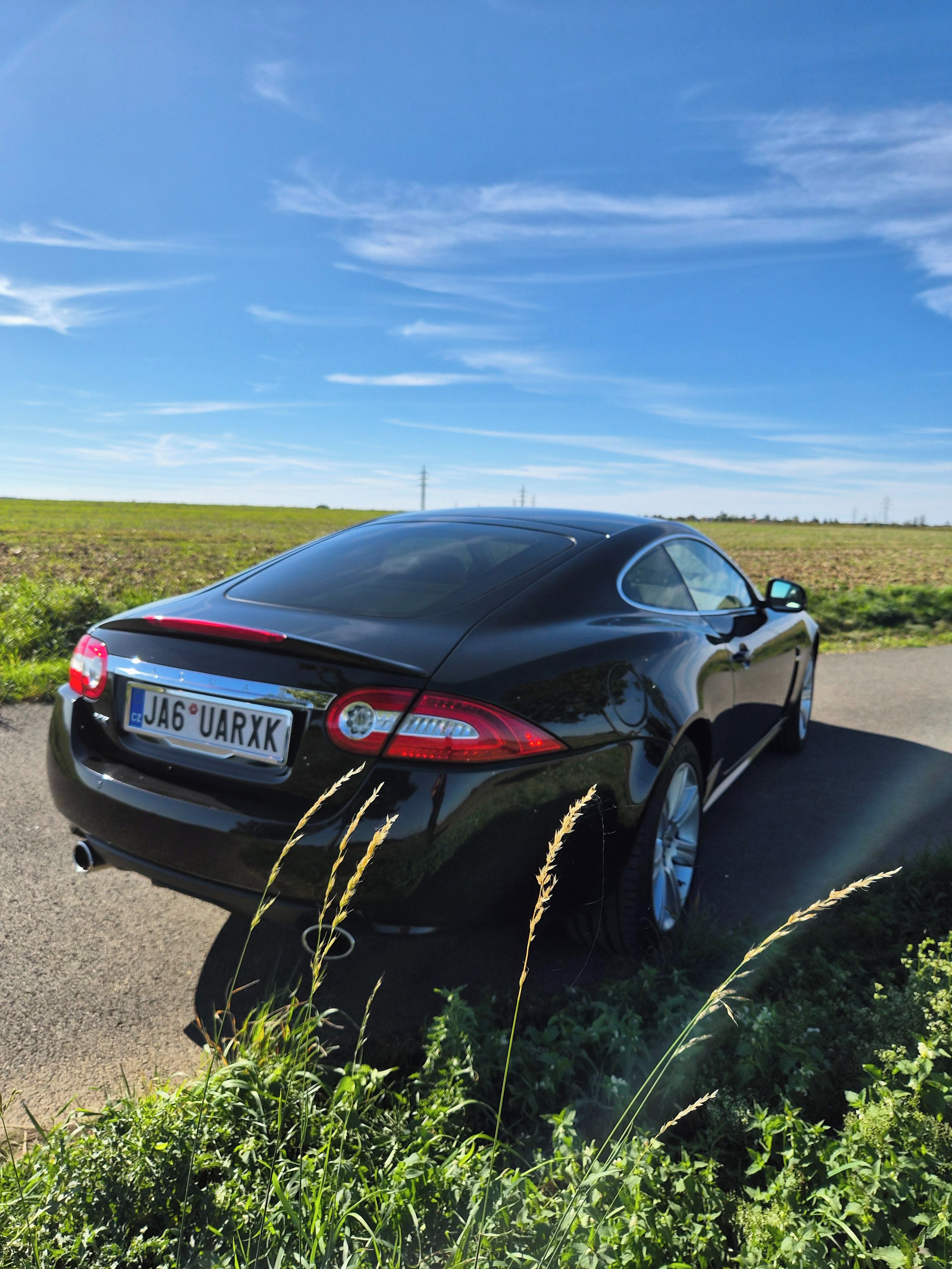 Jaguar XK, Jaguar XK 5.0 atmosférická V8 - fotka 6