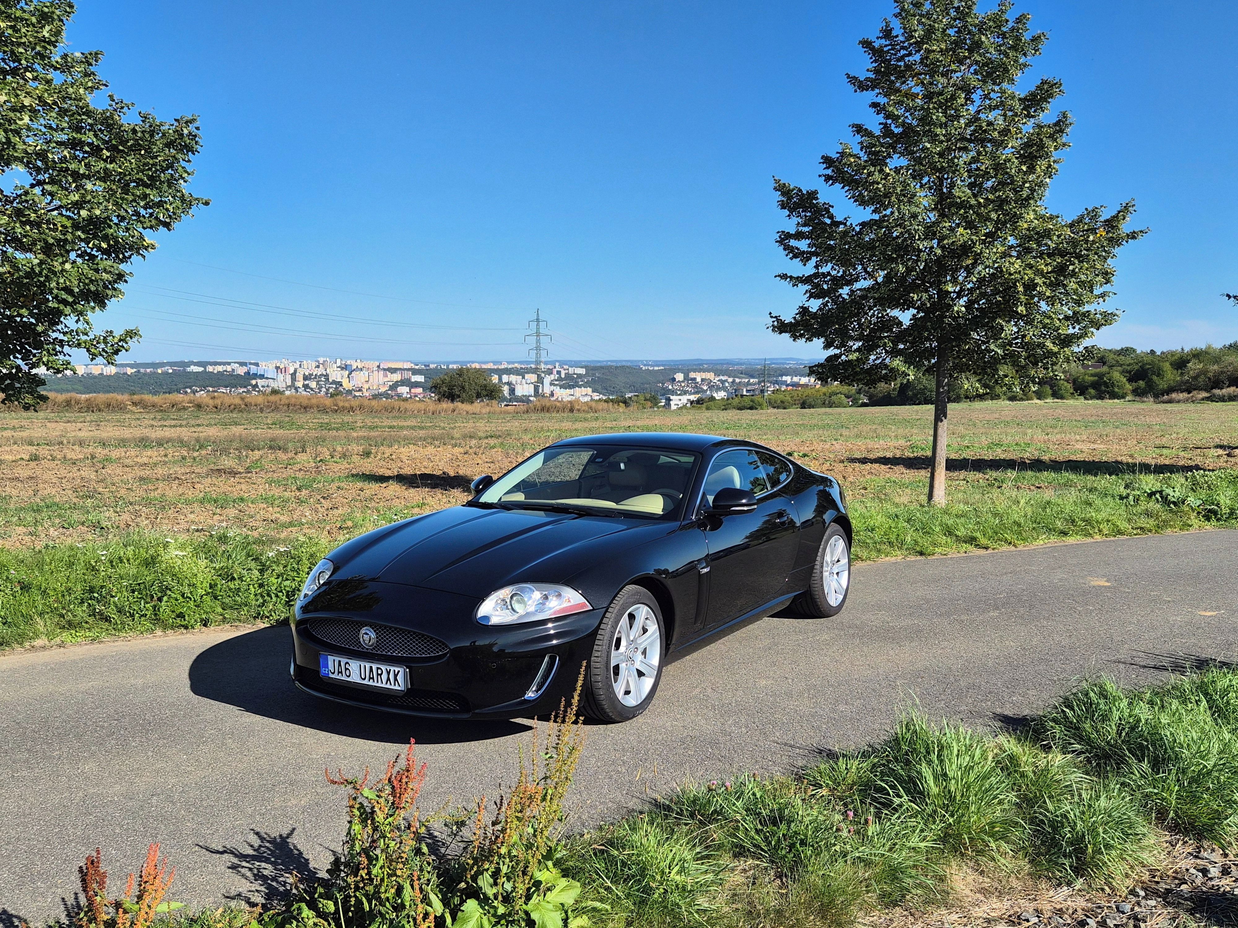 Jaguar XK, Jaguar XK 5.0 atmosférická V8 - fotka 4