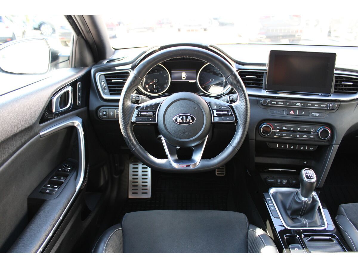 Kia Pro_cee´d, 1,4 TGDi  GT LINE PLUS - fotka 6