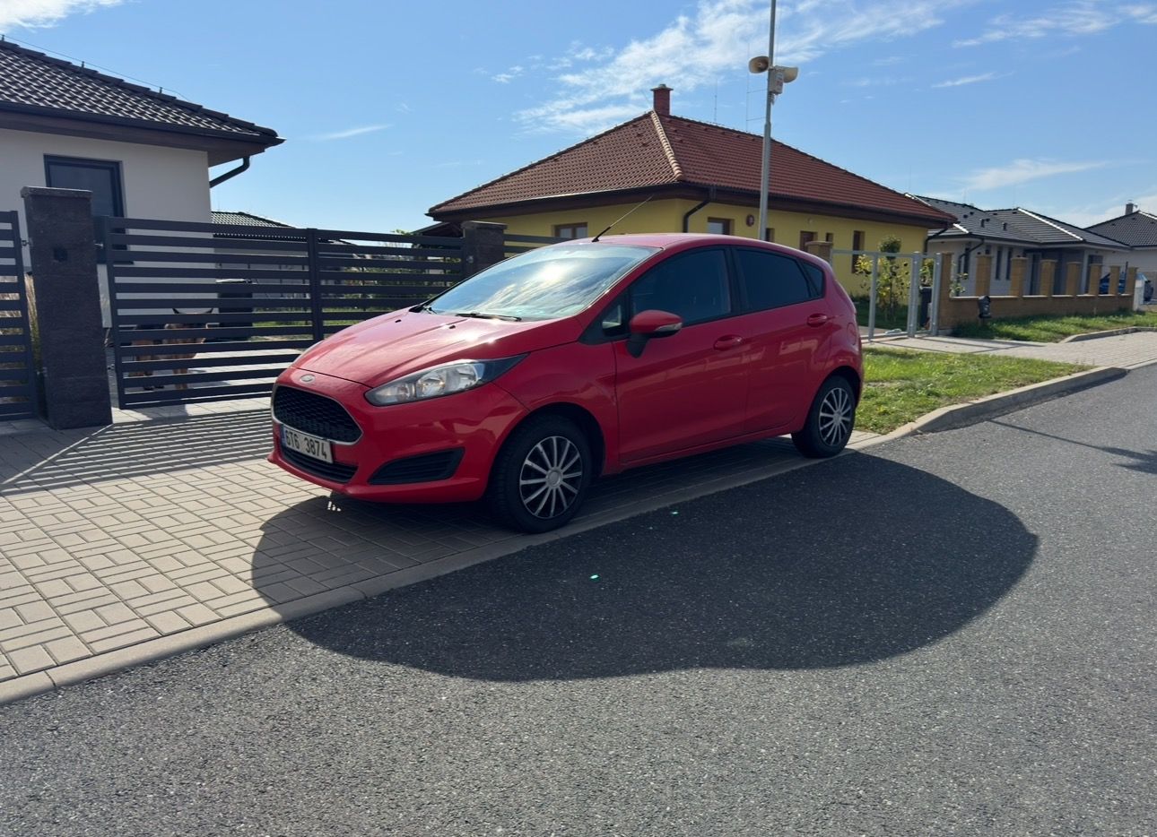 Ford Fiesta - fotka 4