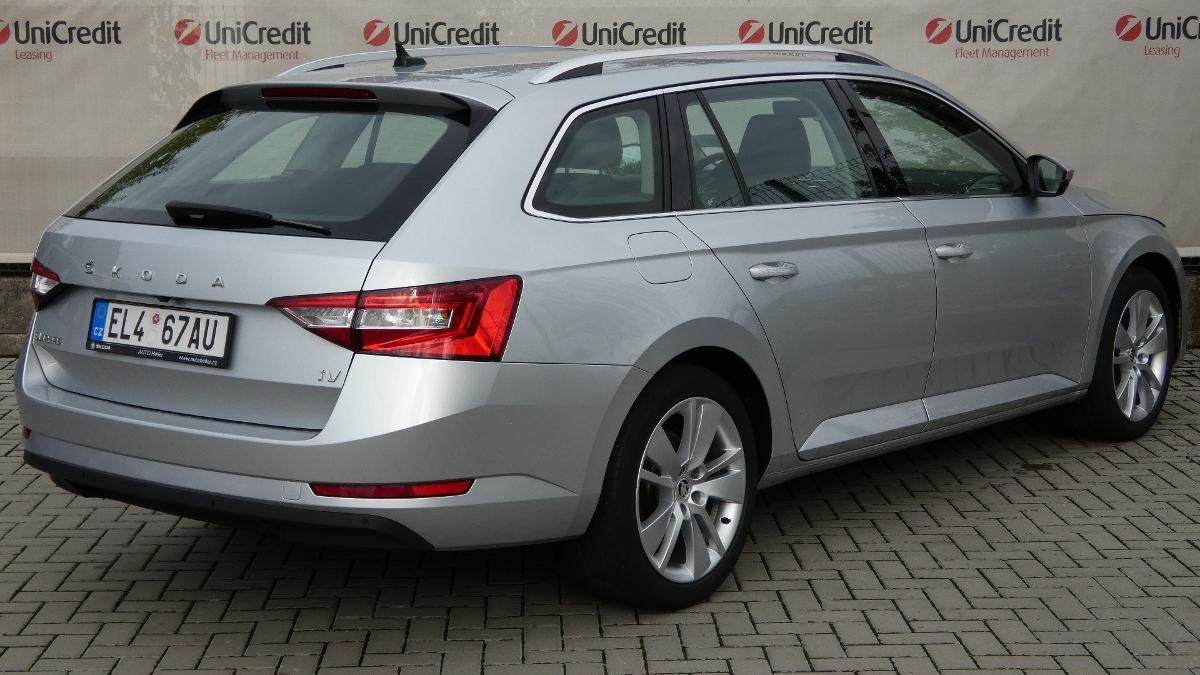 Škoda Superb, 1.4 TSI iV Ambition DSG - fotka 3