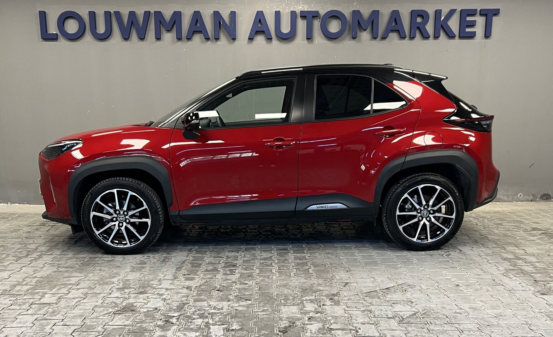 Toyota Yaris Cross, 1.5 Hybrid AT GR SPORT TECH - fotka 4
